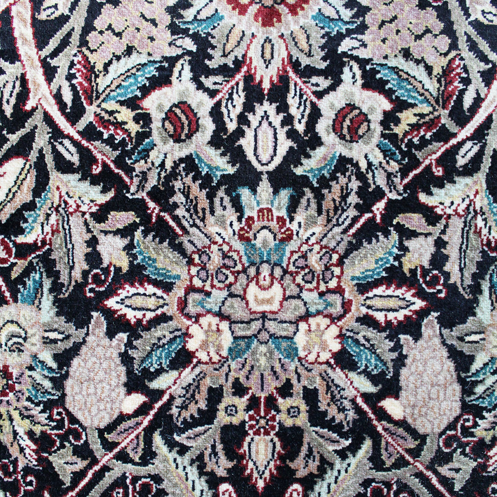 5×5 William Morris Black Oriental Round Rug 038205 – Carpets by Dilmaghani