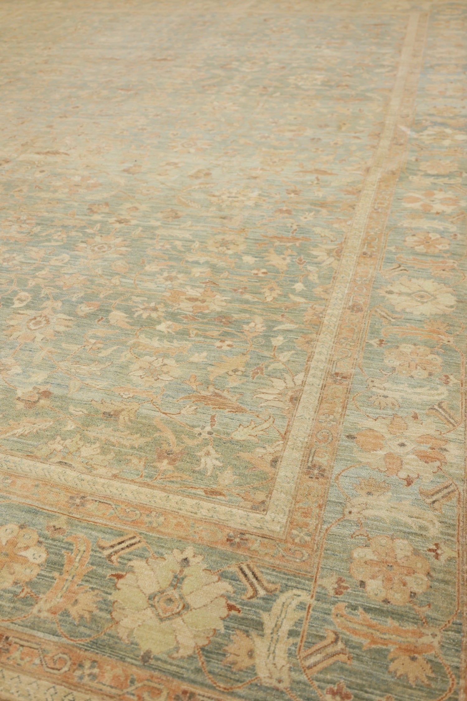 Vintage Tabriz Handwoven Rug, J37317