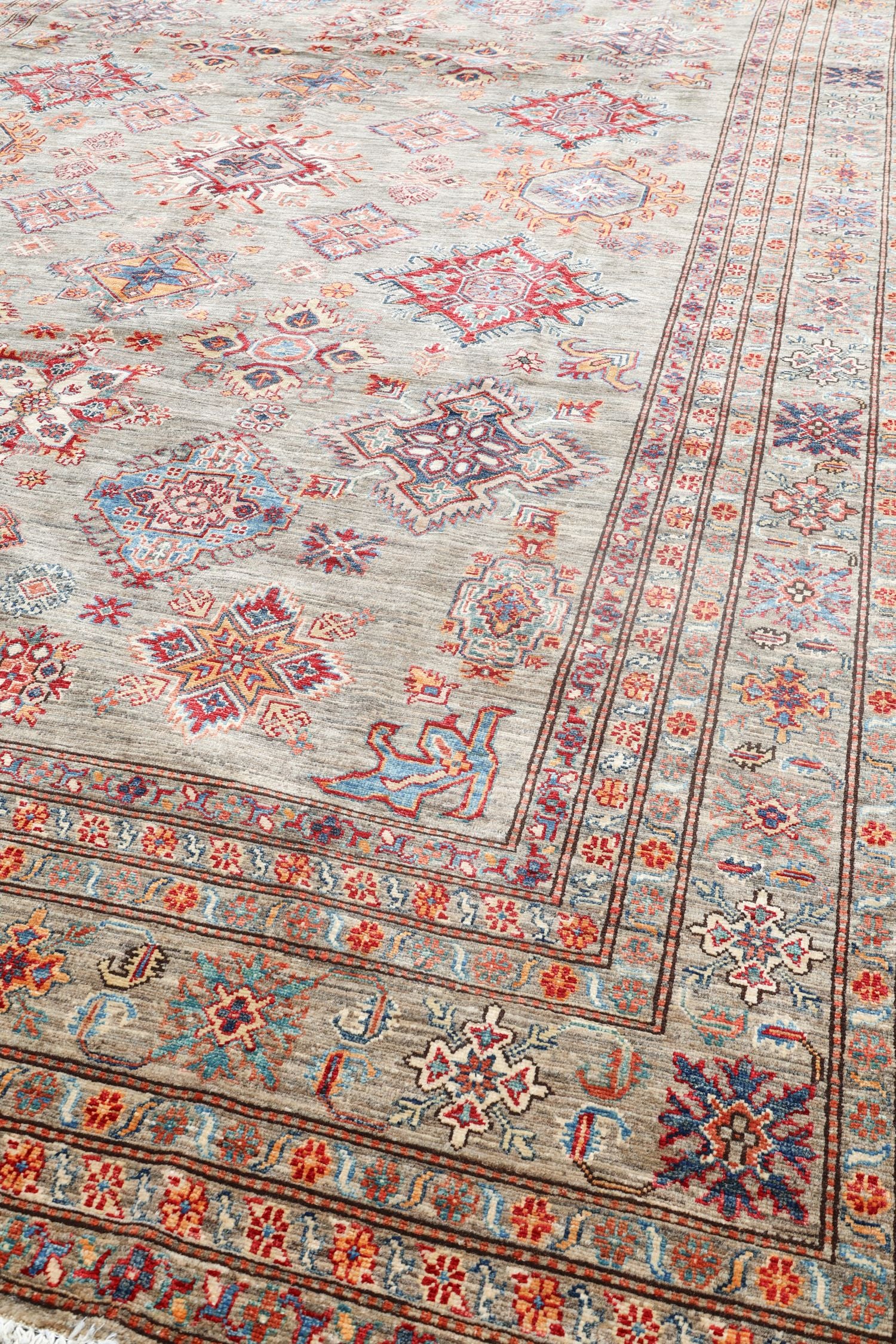 Kazak Handwoven Tribal Rug, J74835