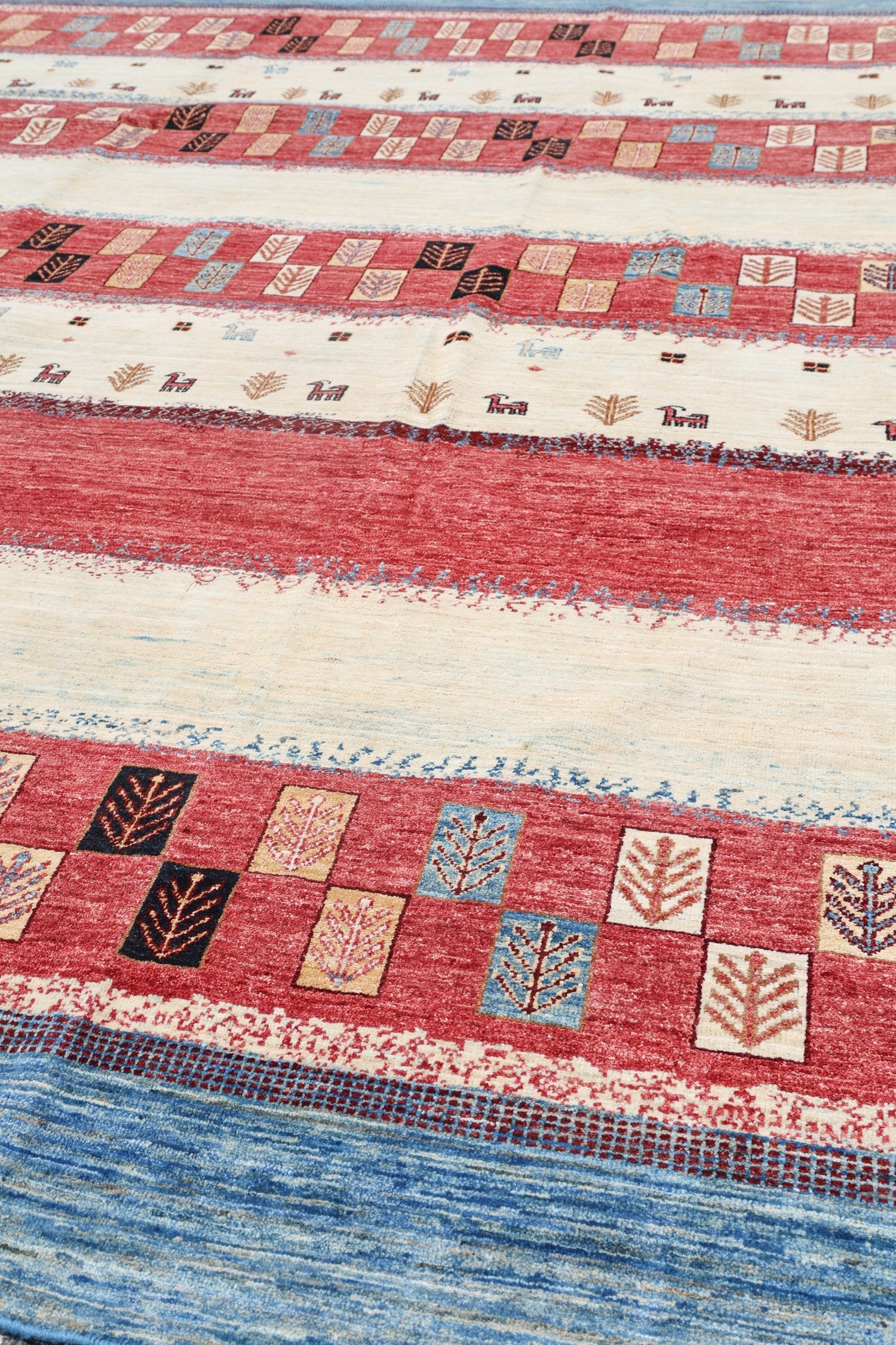 Gabbeh Handwoven Tribal Rug, J74887