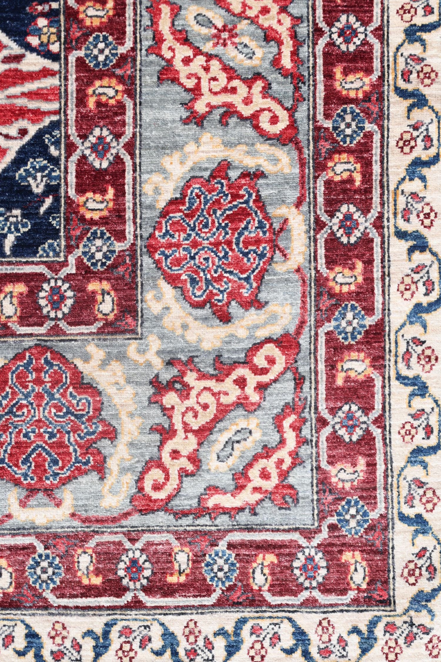 Arabesque Bijar Handwoven Tribal Rug, J74911