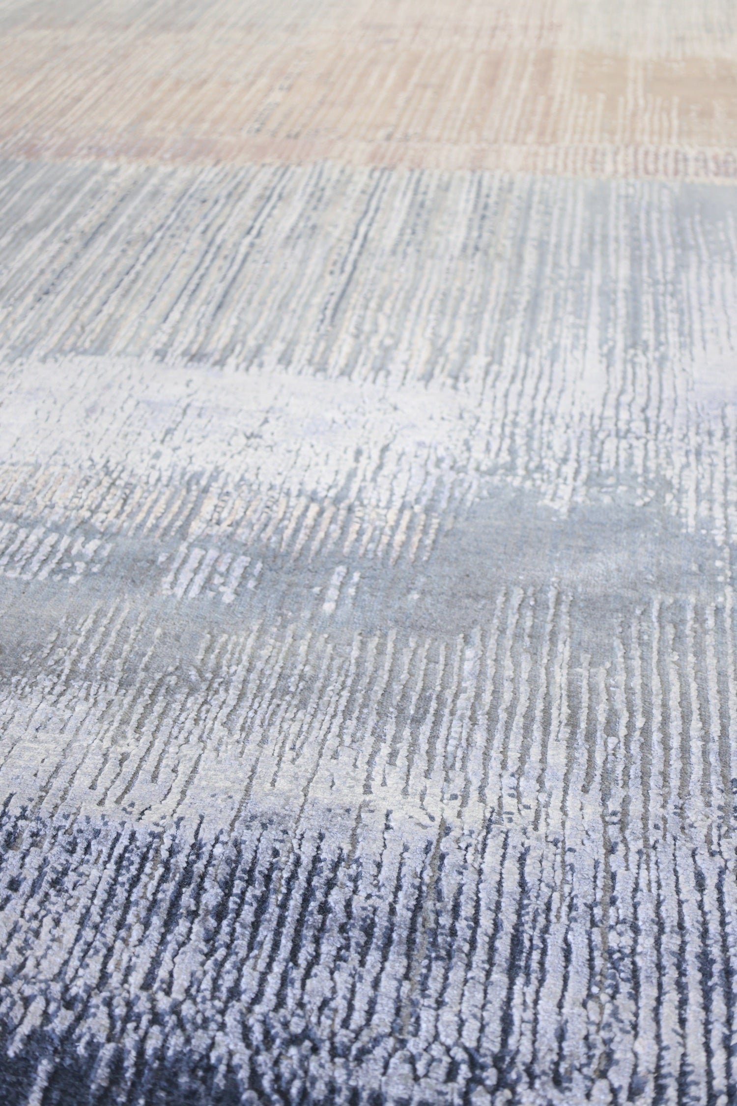 Hiromi Handwoven Contemporary Rug, J76098