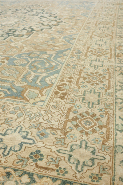 Vintage Bakhtiari Handwoven Traditional Rug, J65776