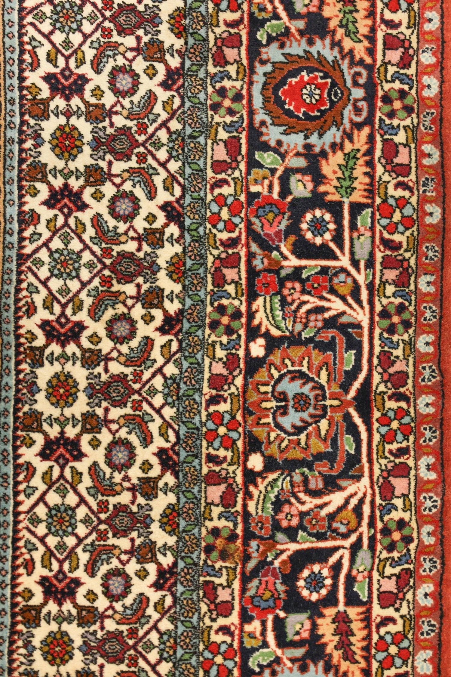 Bijar Handwoven Traditional Rug, J76396