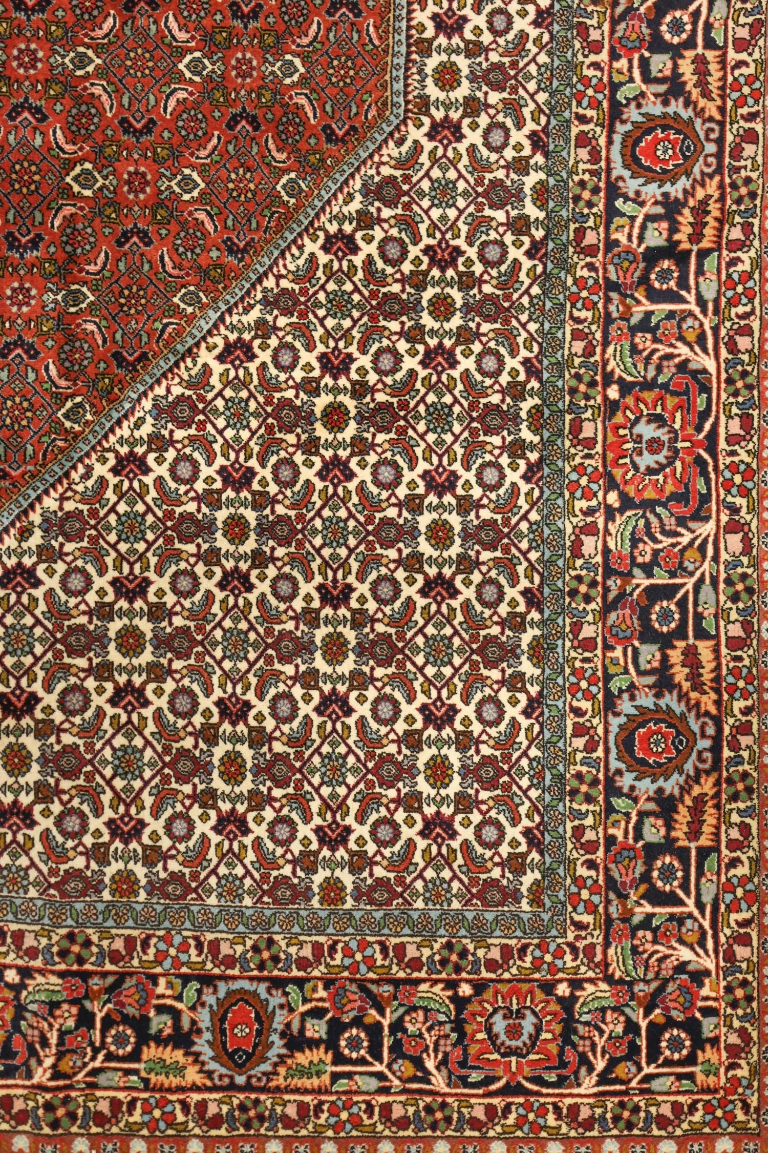 Bijar Handwoven Traditional Rug, J76396