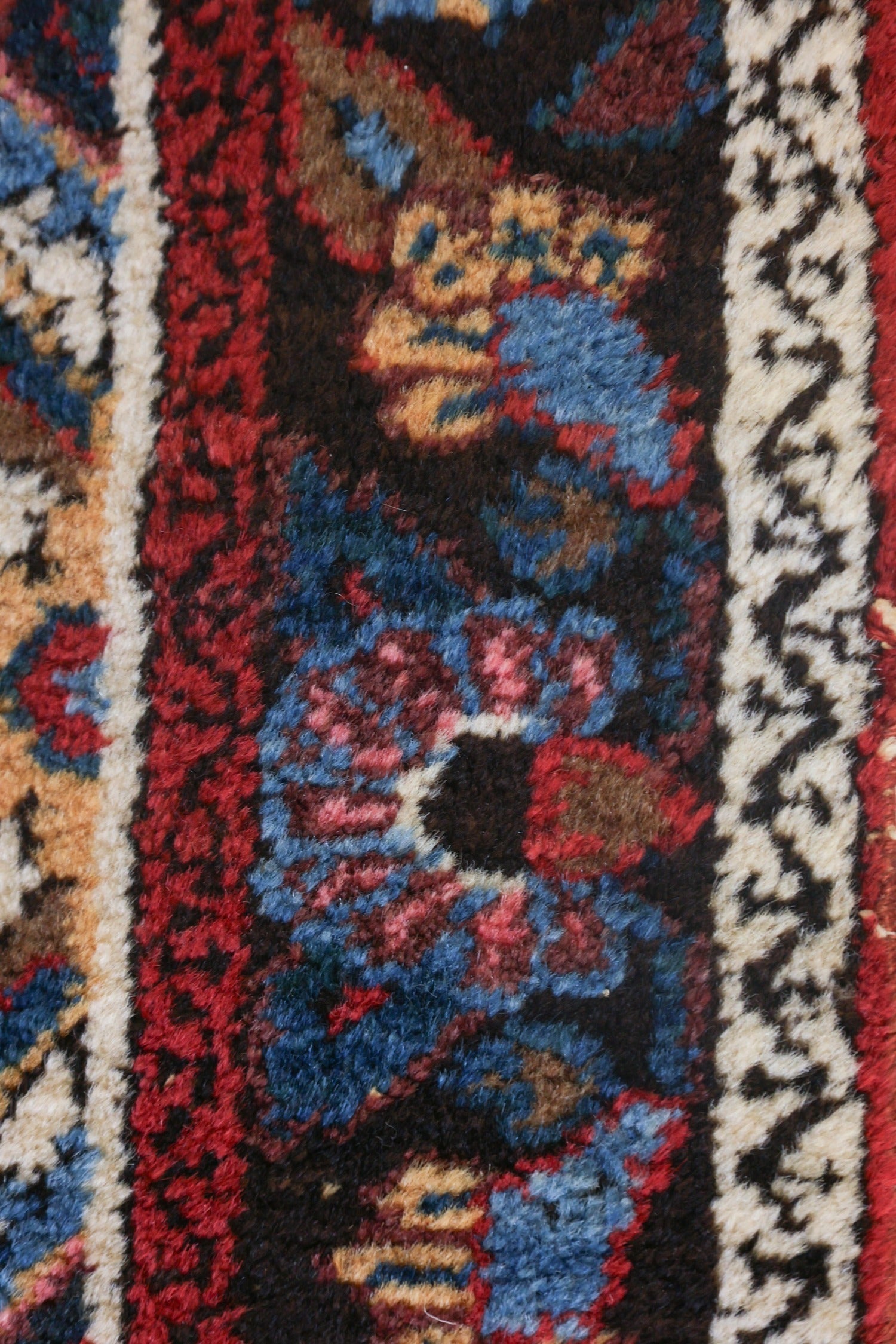 Antique Dargazine Handwoven Traditional Rug, J73944