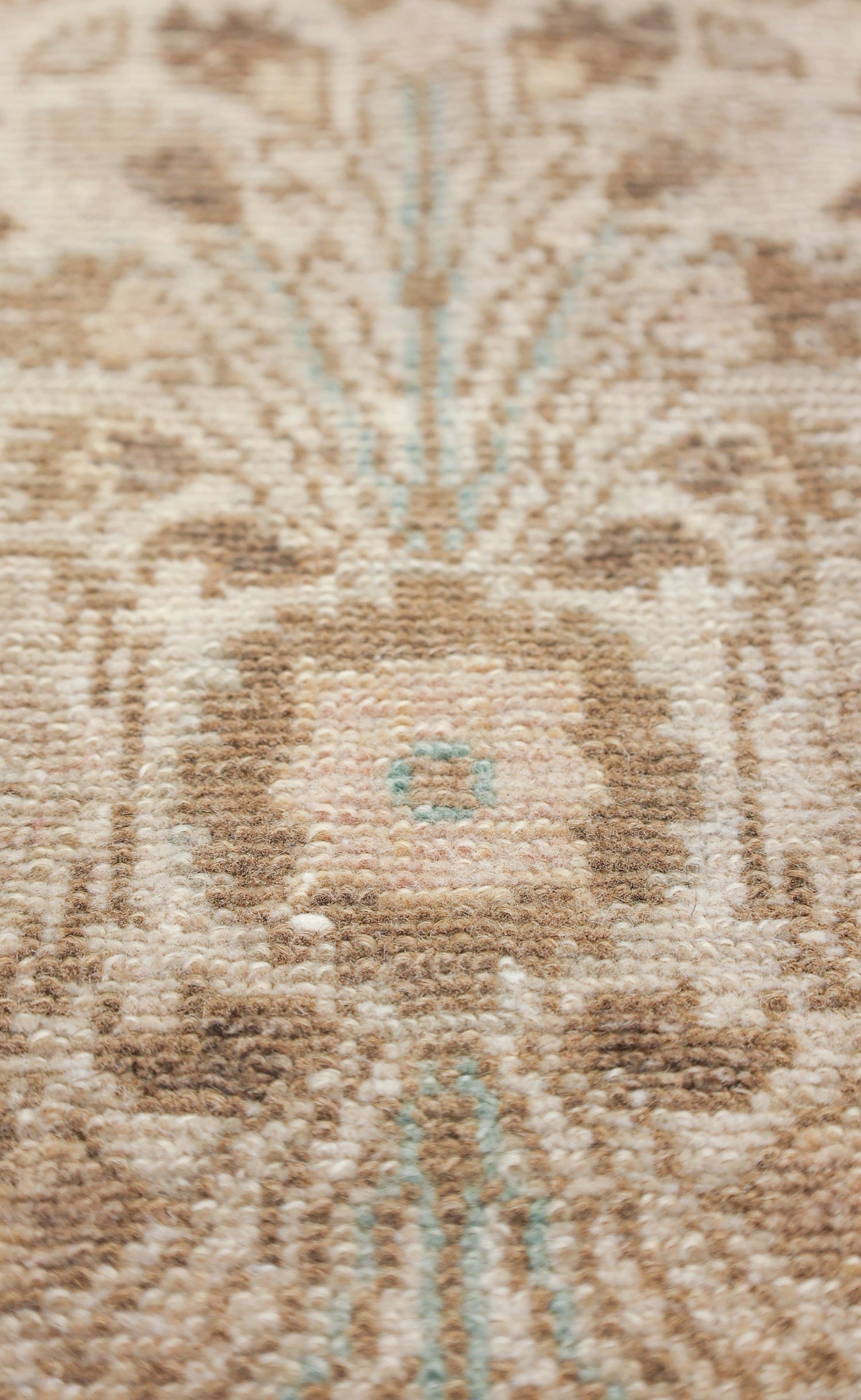 Vintage Dargazine Handwoven Traditional Rug, J73842