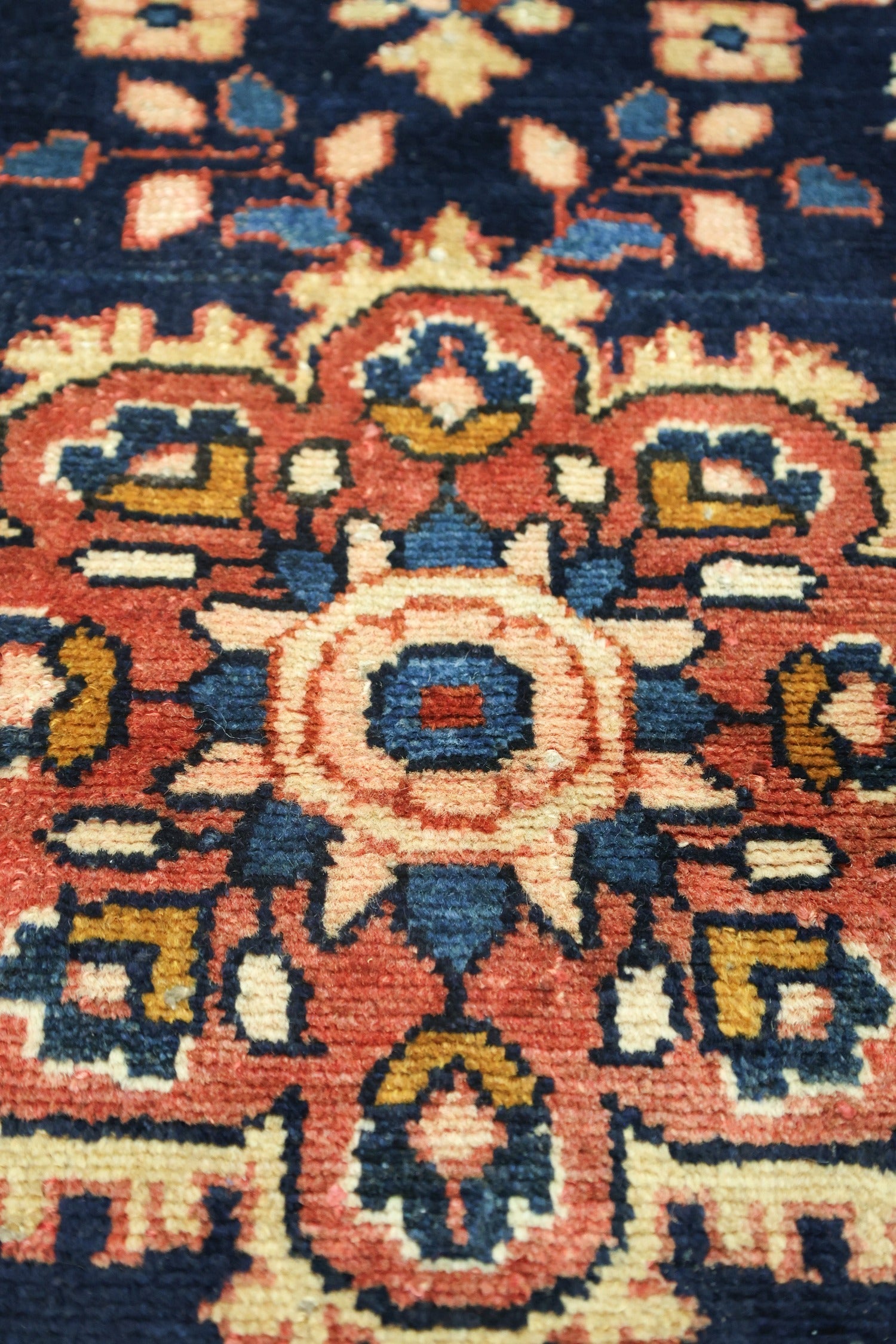 Vintage Dergazine Handwoven Traditional Rug, J75046