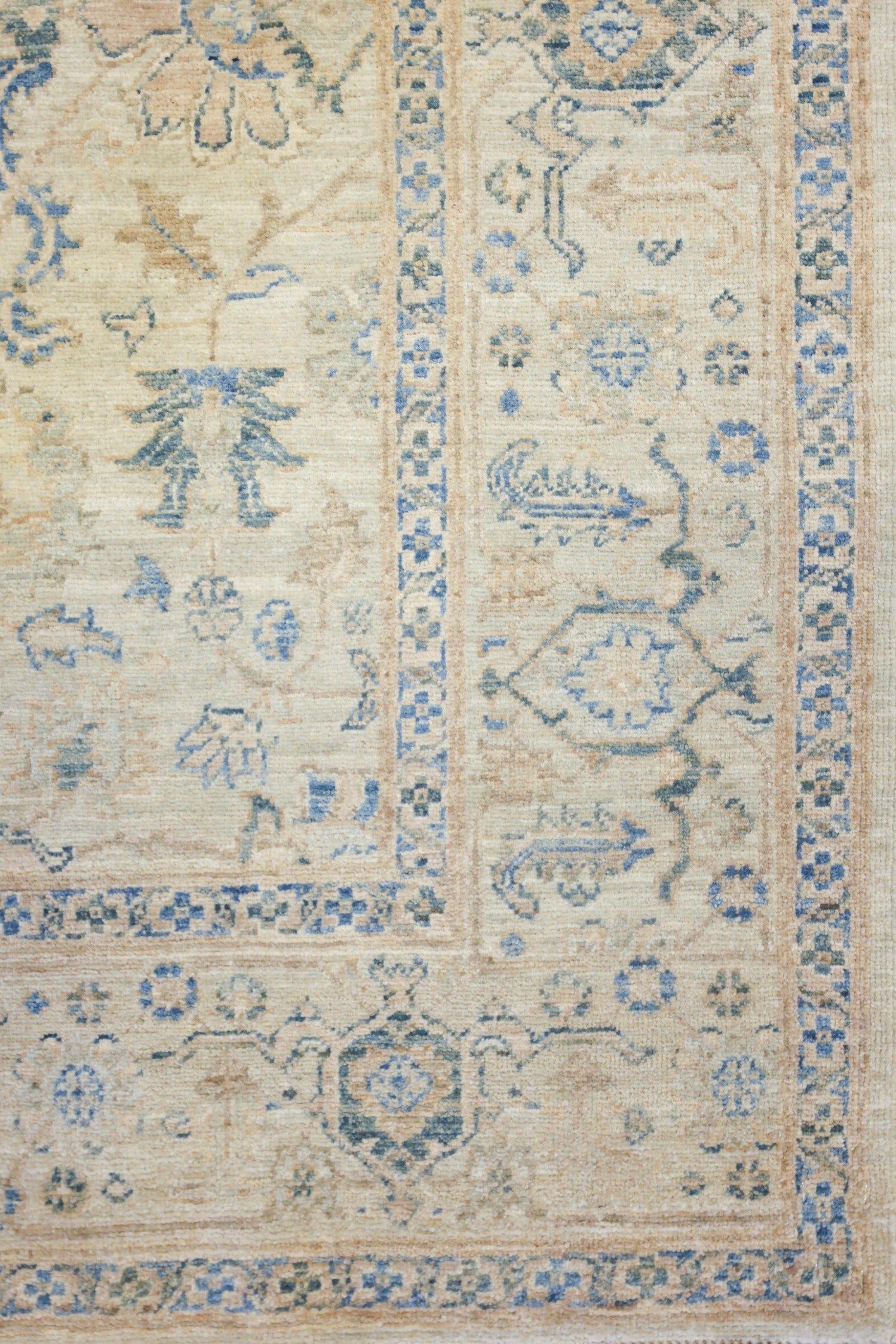 Ferahan Handwoven Traditional Rug, J73942