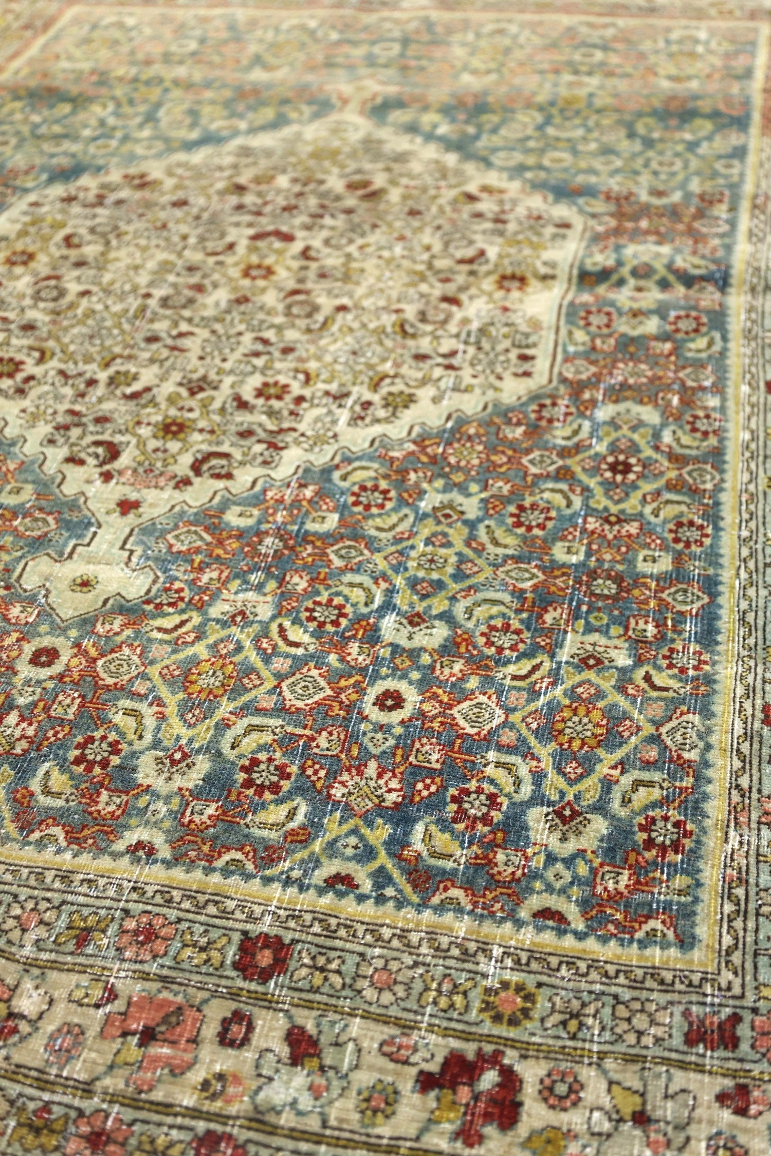 Vintage Helvai Bijar Handwoven Traditional Rug, J75671