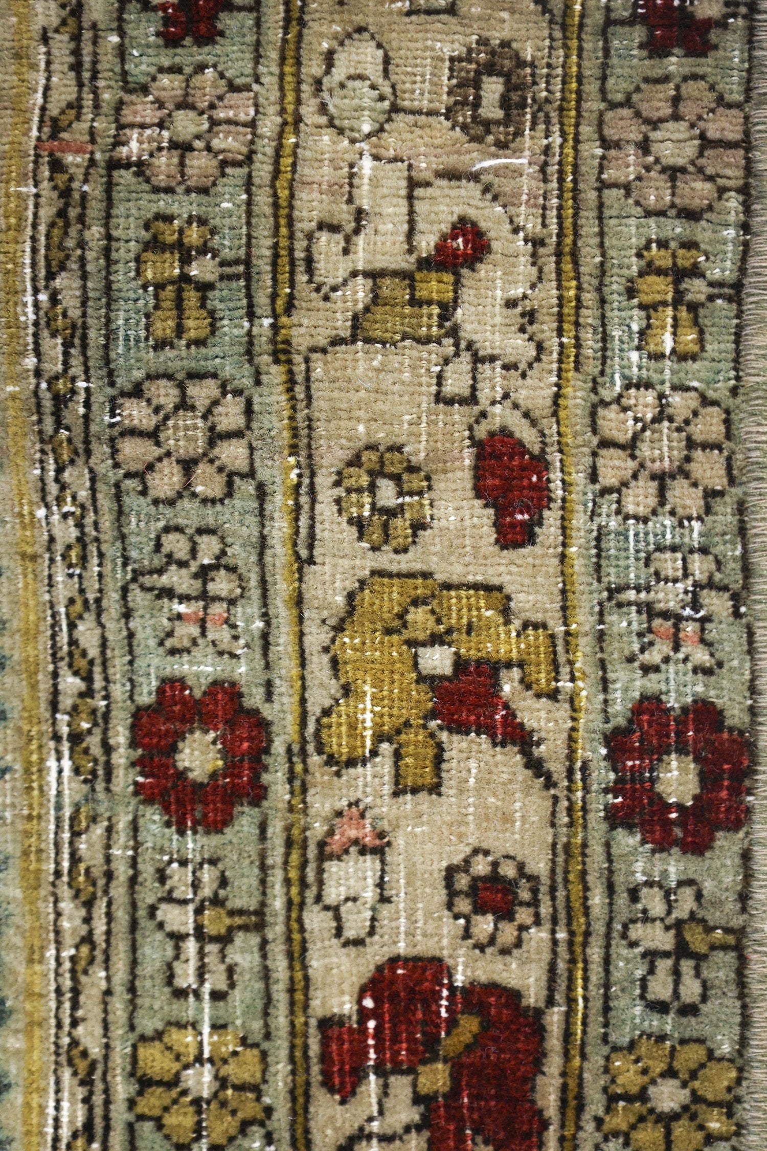 Vintage Helvai Bijar Handwoven Traditional Rug, J75671