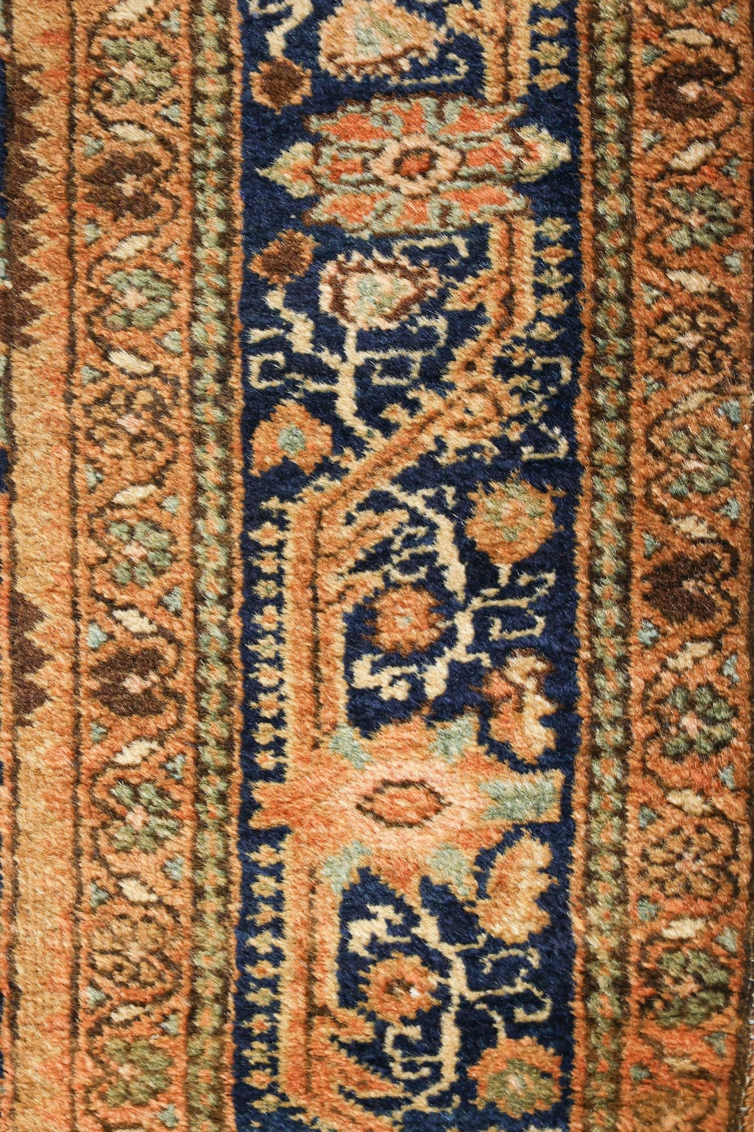 Antique Jozan Sarouk Handwoven Traditional Rug, J75290