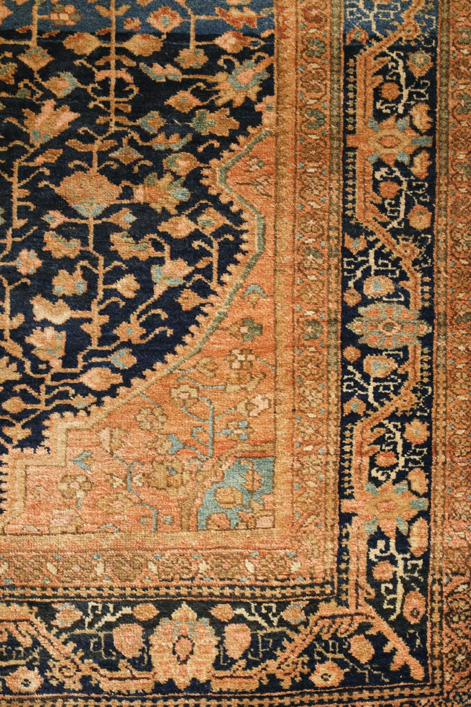 Antique Jozan Sarouk Handwoven Traditional Rug, J75290