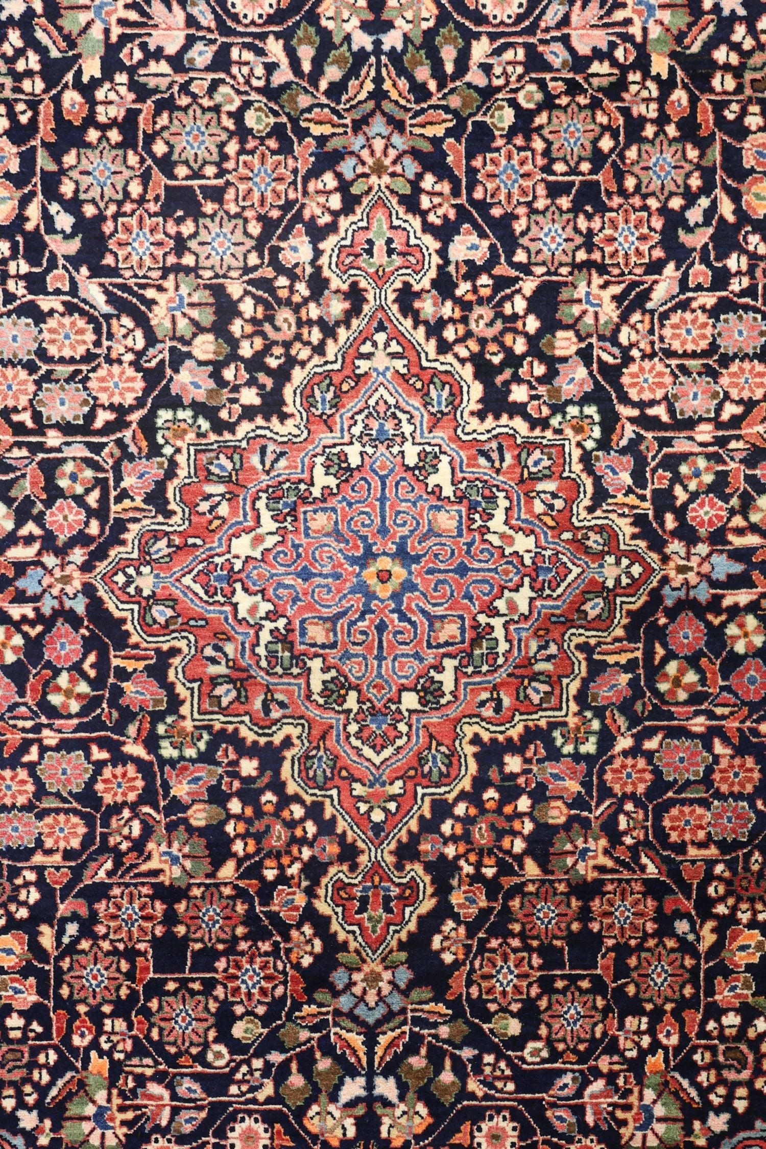 Vintage Jozanne Sarouk Handwoven Traditional Rug, J75078