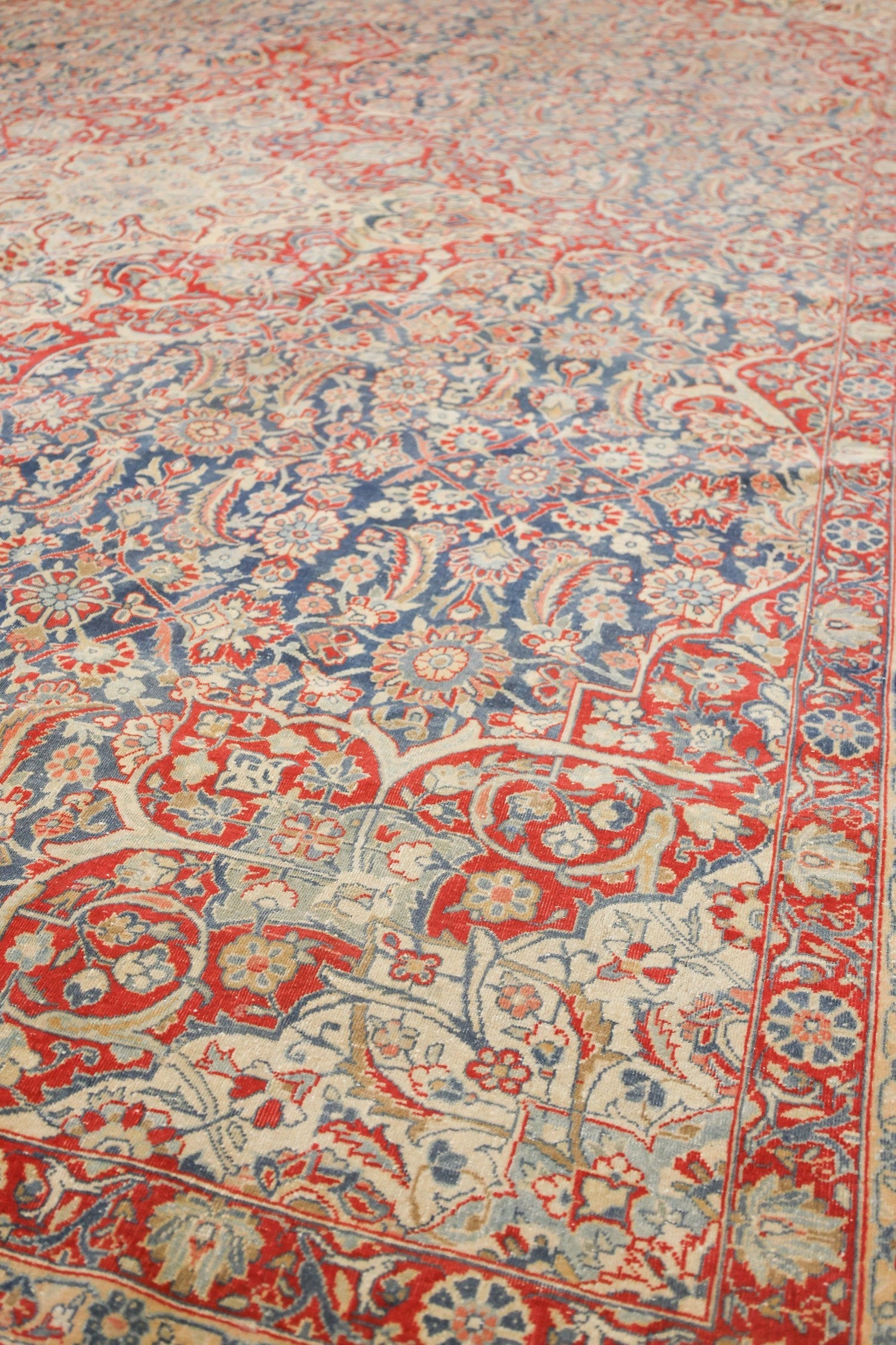 Vintage Kashan Handwoven Traditional Rug, J73208