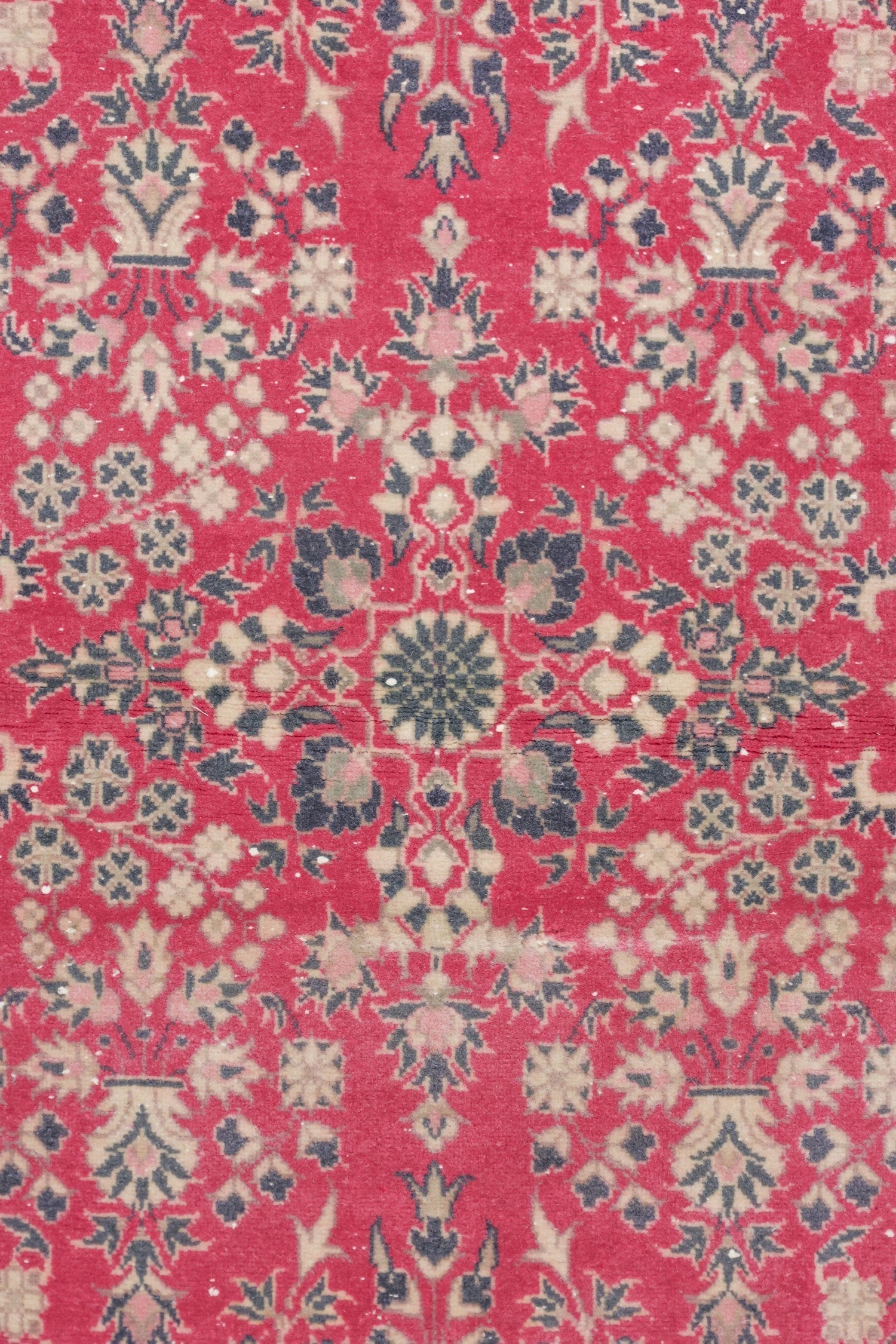 Vintage Kashan Handwoven Traditional Rug, J76720