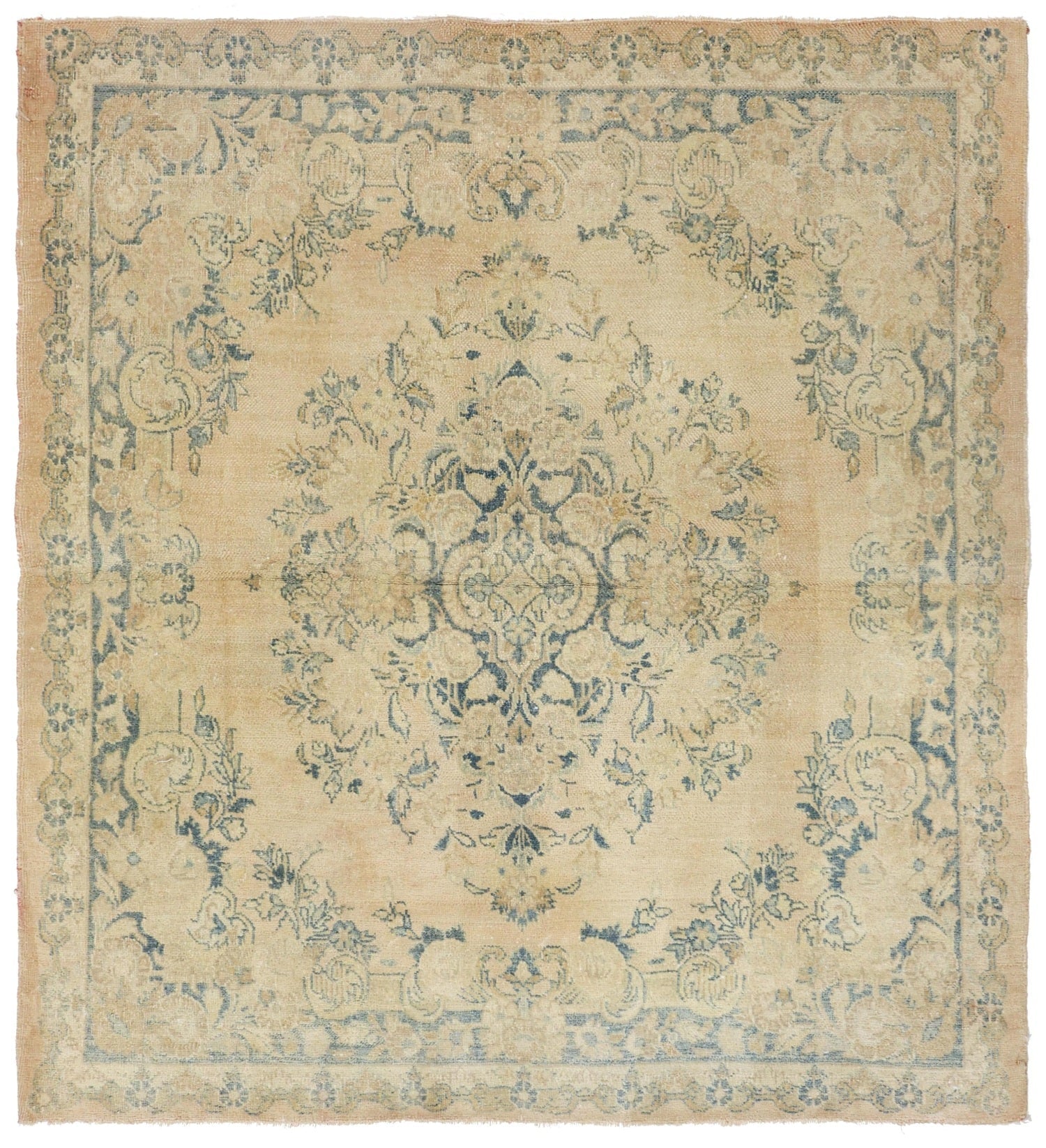 Vintage Kazvin Handwoven Traditional Rug