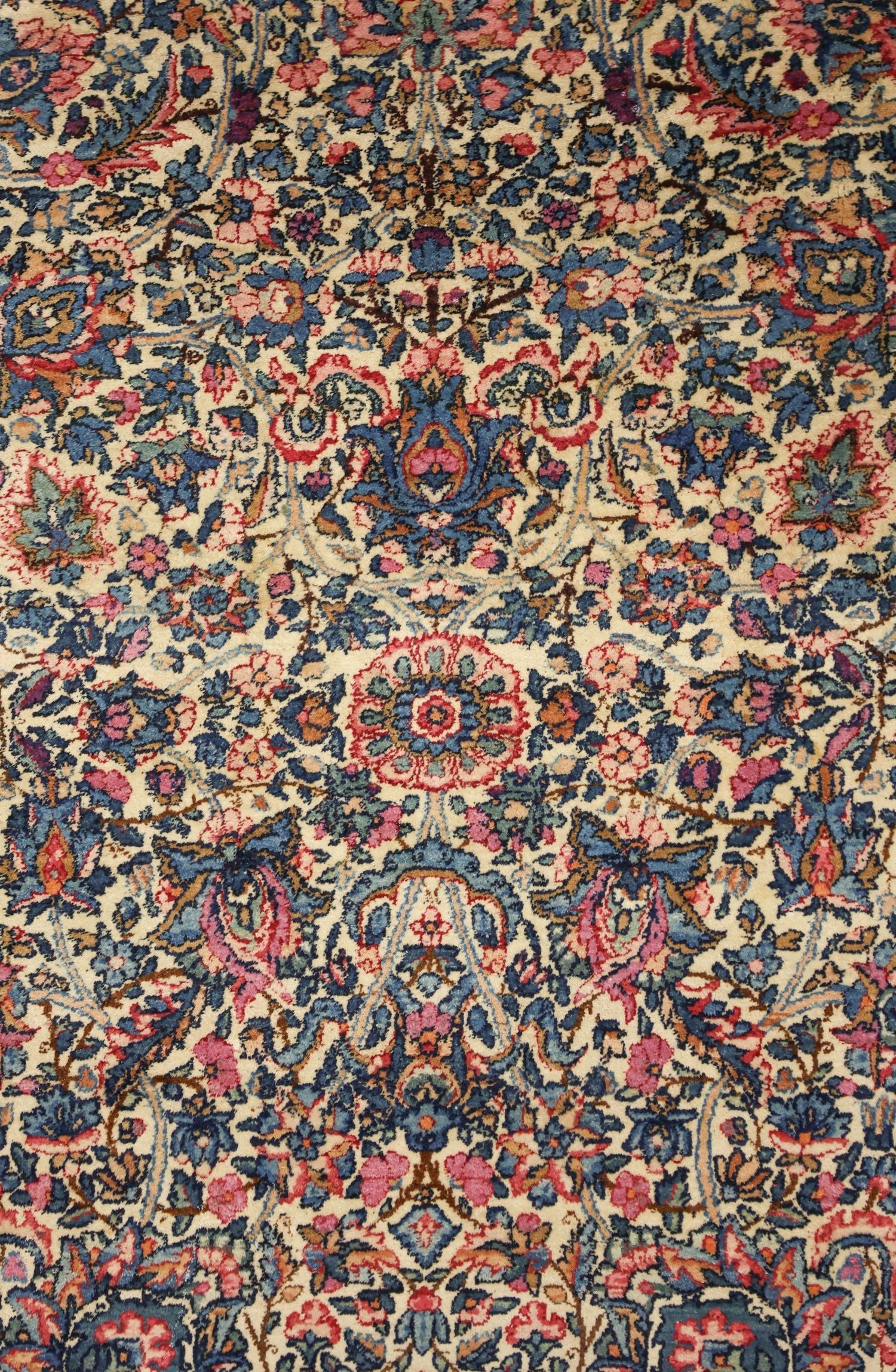 Antique Kerman Handwoven Traditional Rug, J76439