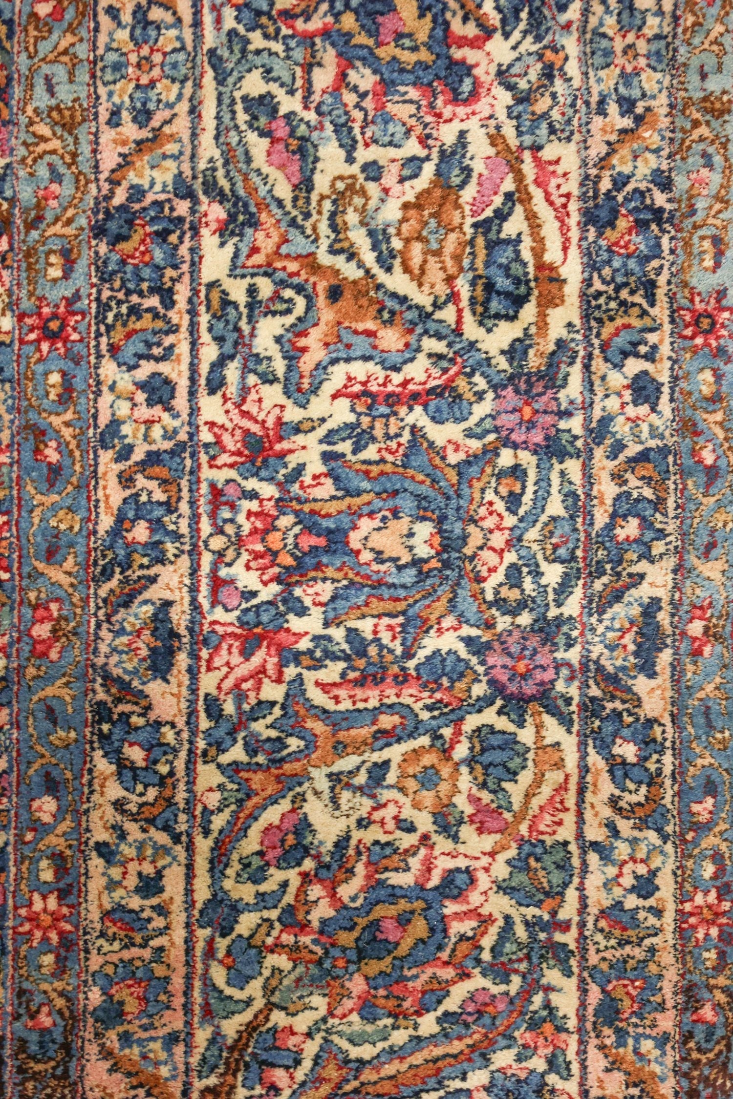 Antique Kerman Handwoven Traditional Rug, J76439