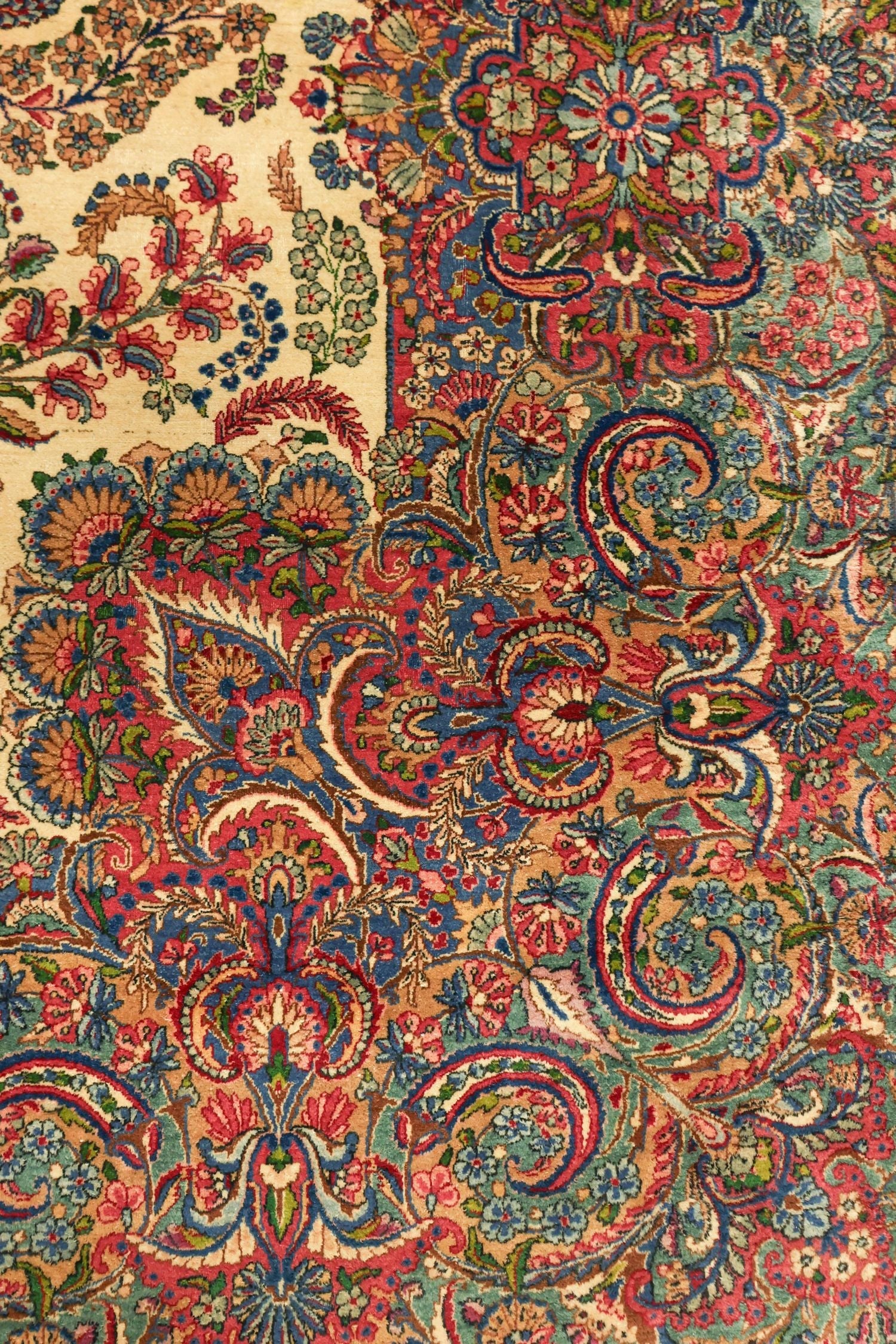 Antique Kerman Handwoven Traditional Rug, J72125