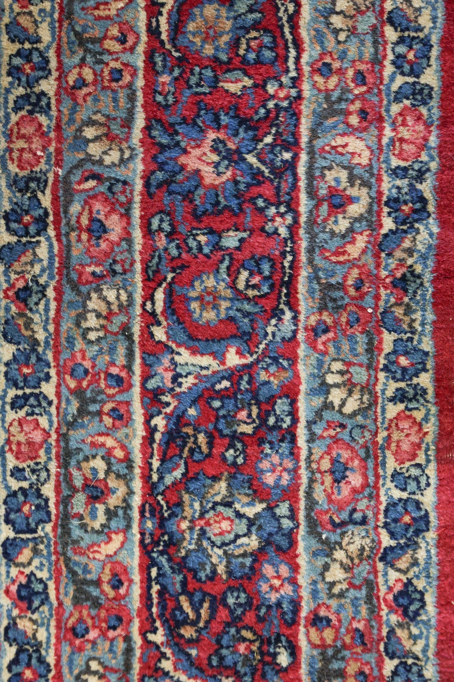 Antique Kerman Handwoven Traditional Rug, J75385