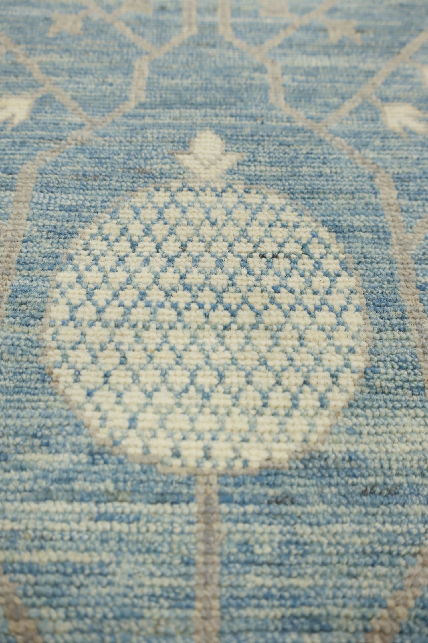 Khotan Handwoven Traditional Rug, J72090