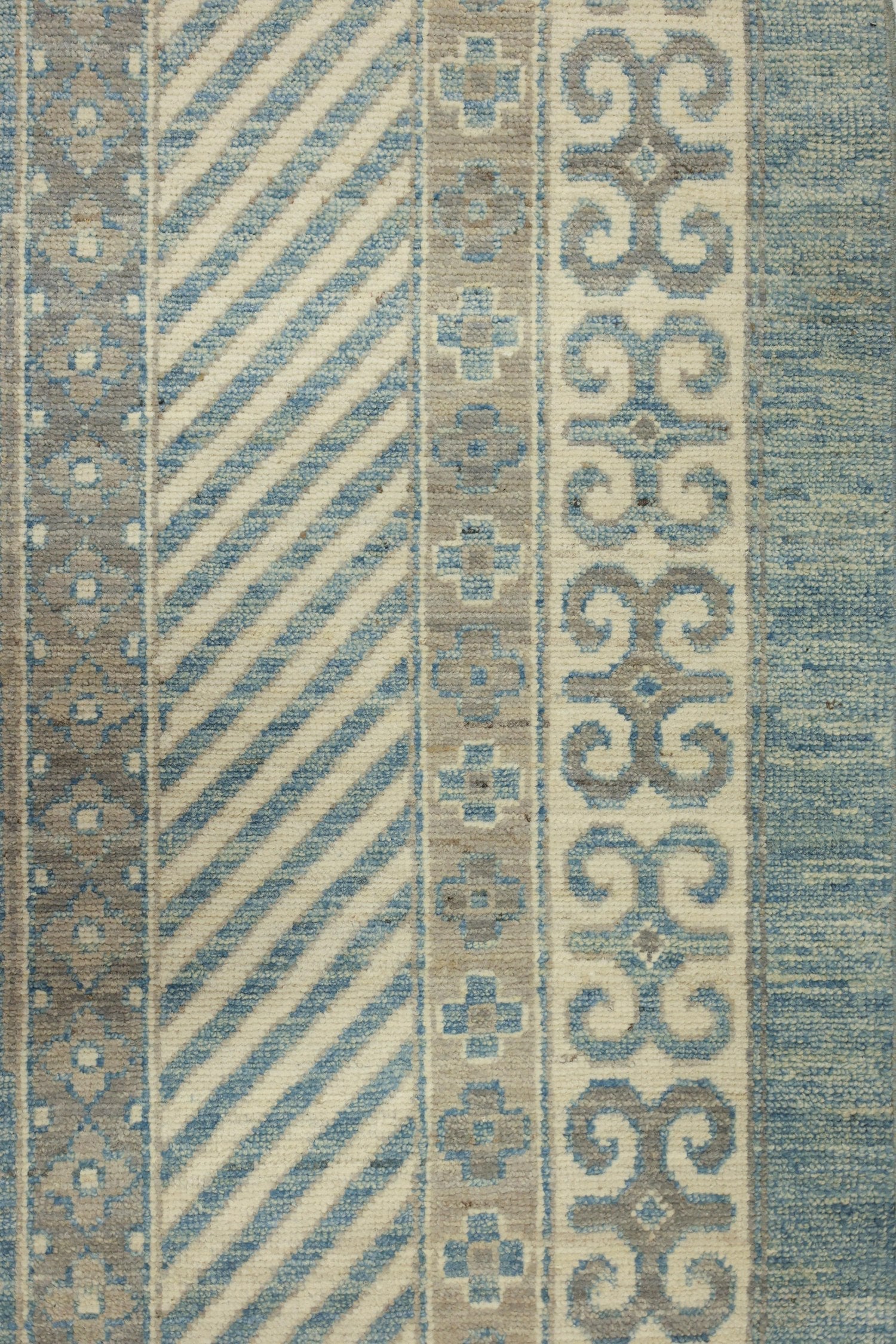 Khotan Handwoven Traditional Rug, J72090