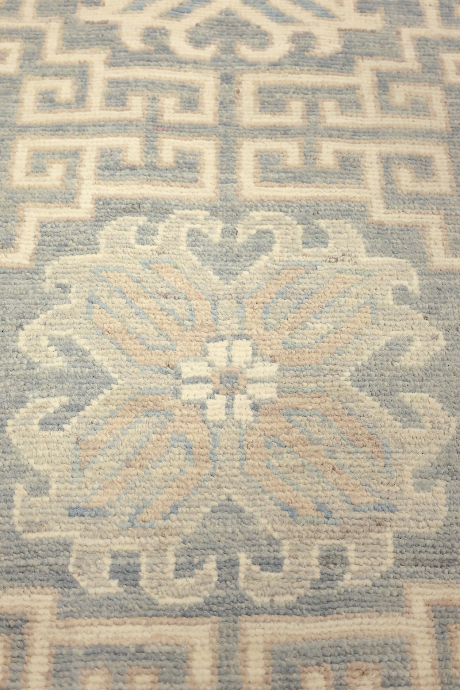 Khotan Handwoven Traditional Rug, J76495