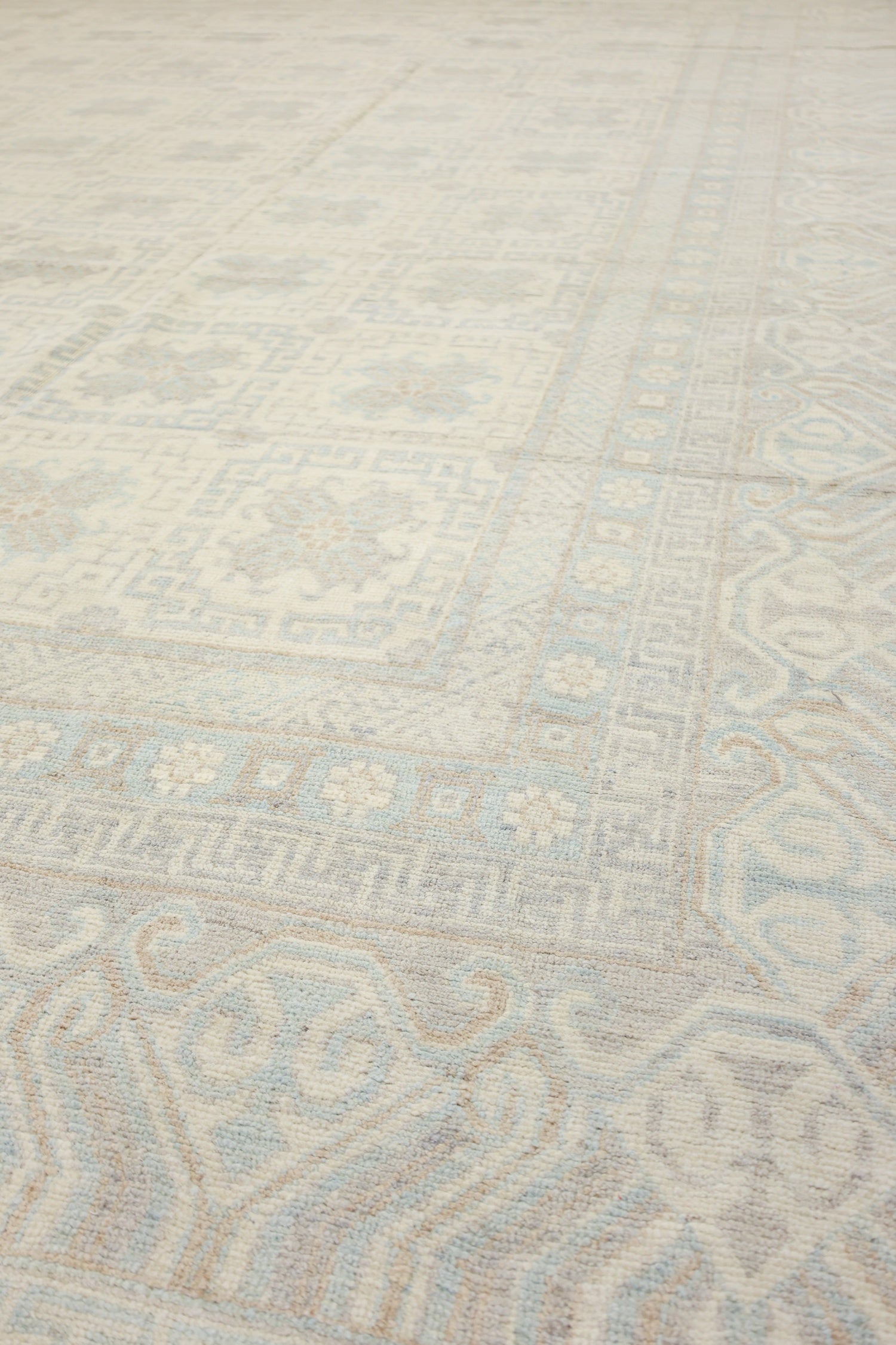 Khotan Handwoven Traditional Rug, J76501