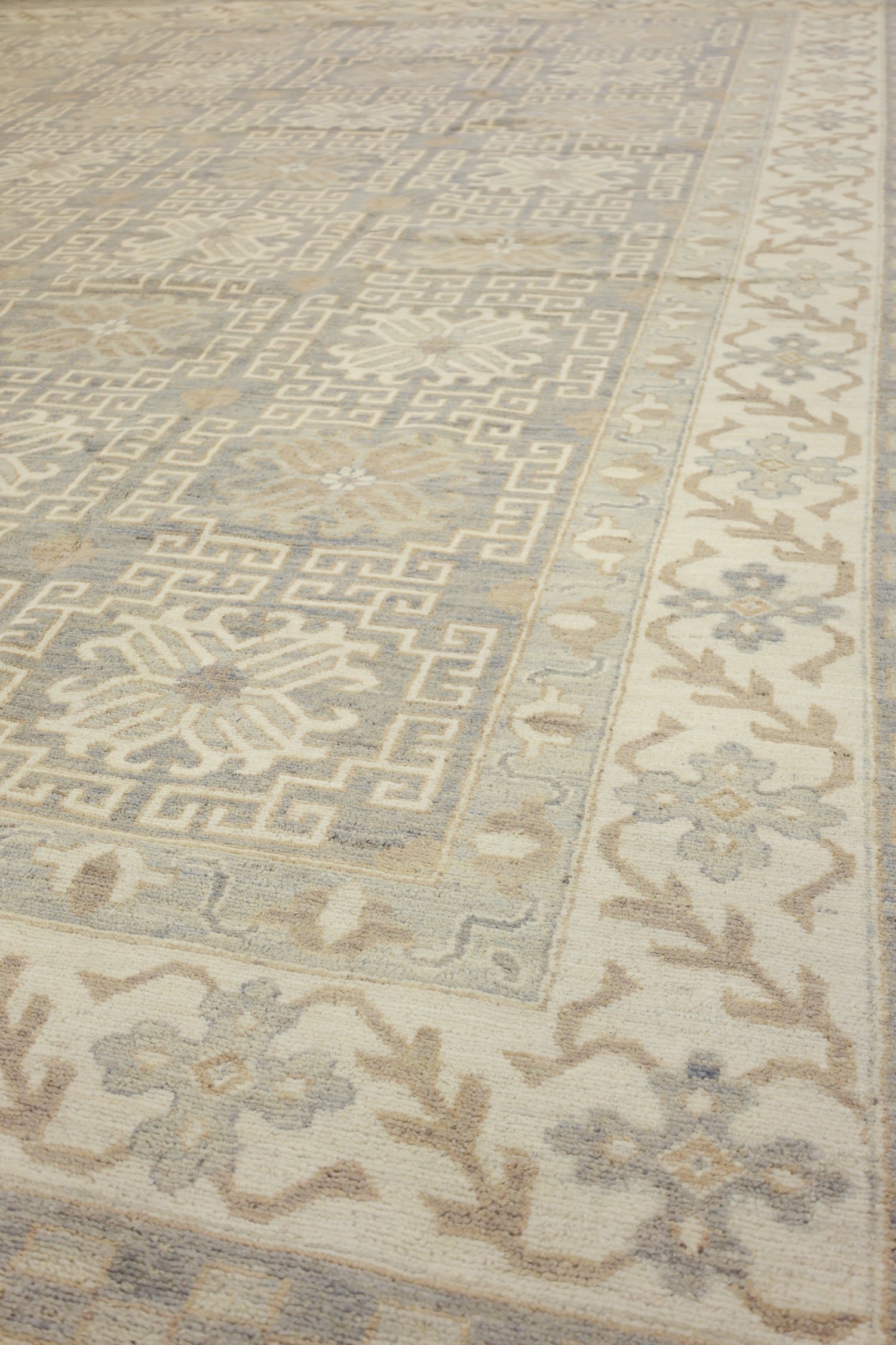 Khotan Handwoven Traditional Rug, J76507