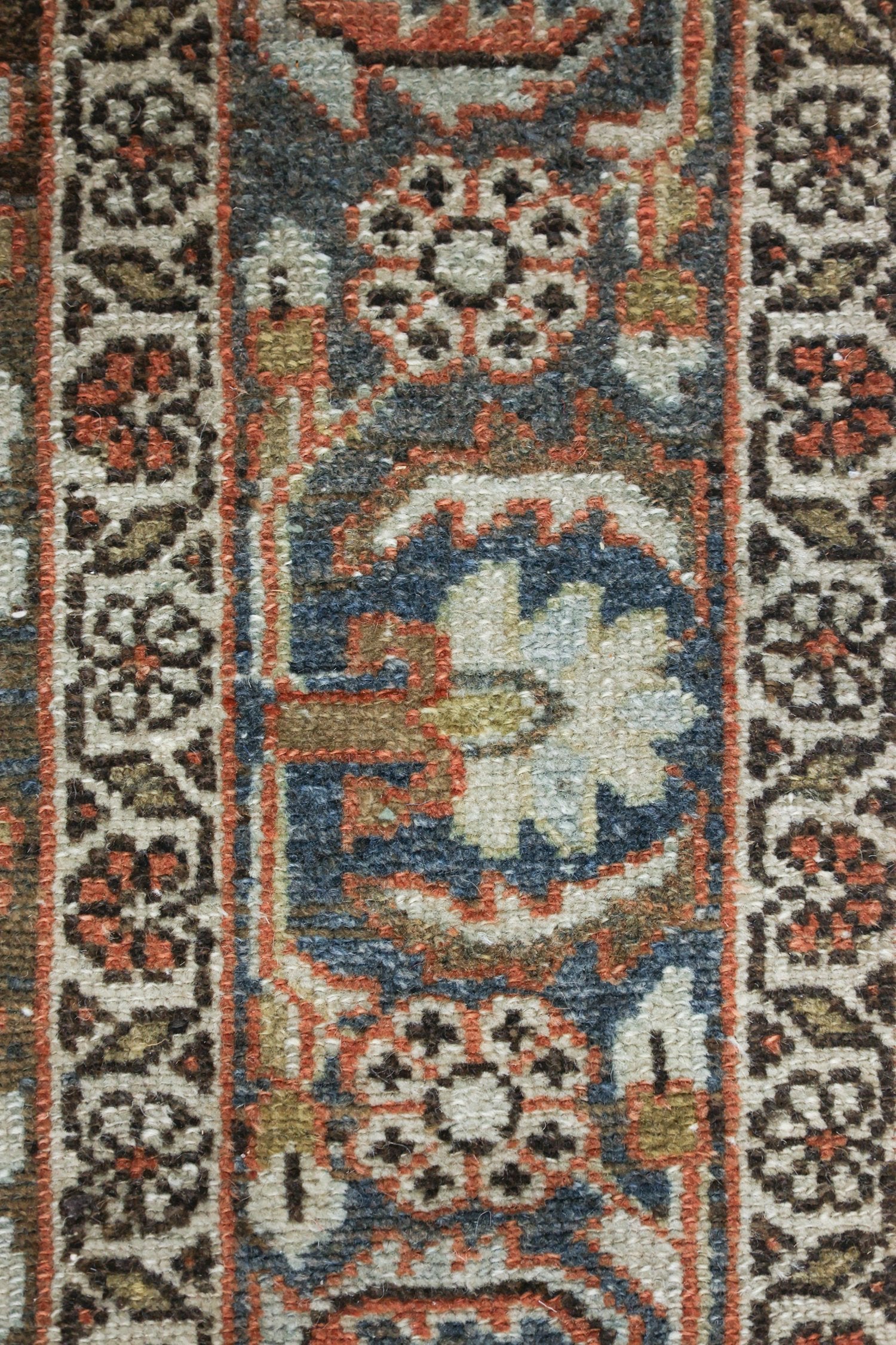 Vintage Lilihan Handwoven Traditional Rug, J76630