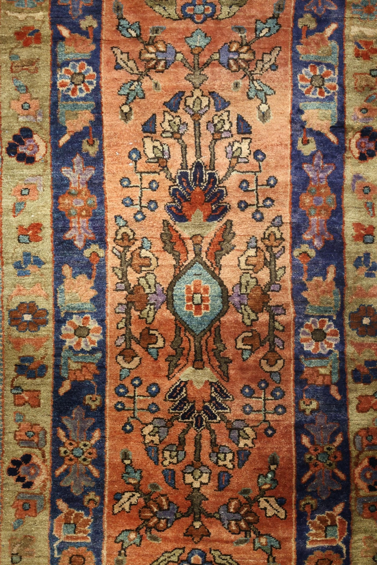 Antique Mahajaran Sarouk Handwoven Traditional Rug, J75010