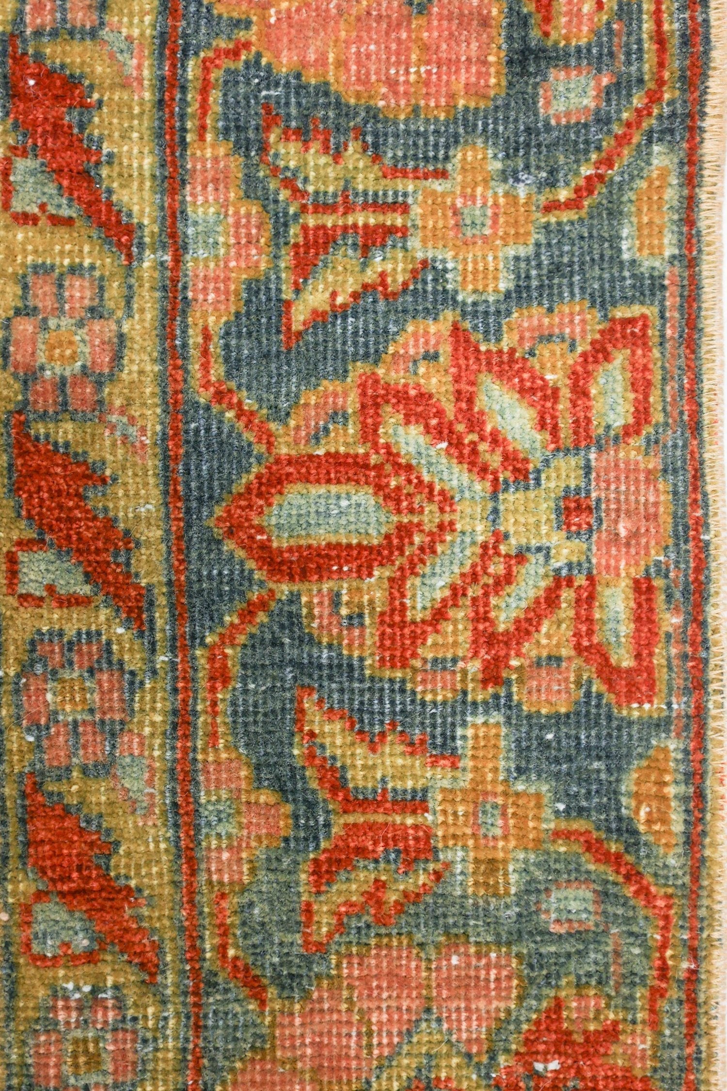 Vintage Mahajaran Sarouk Handwoven Traditional Rug, J76704