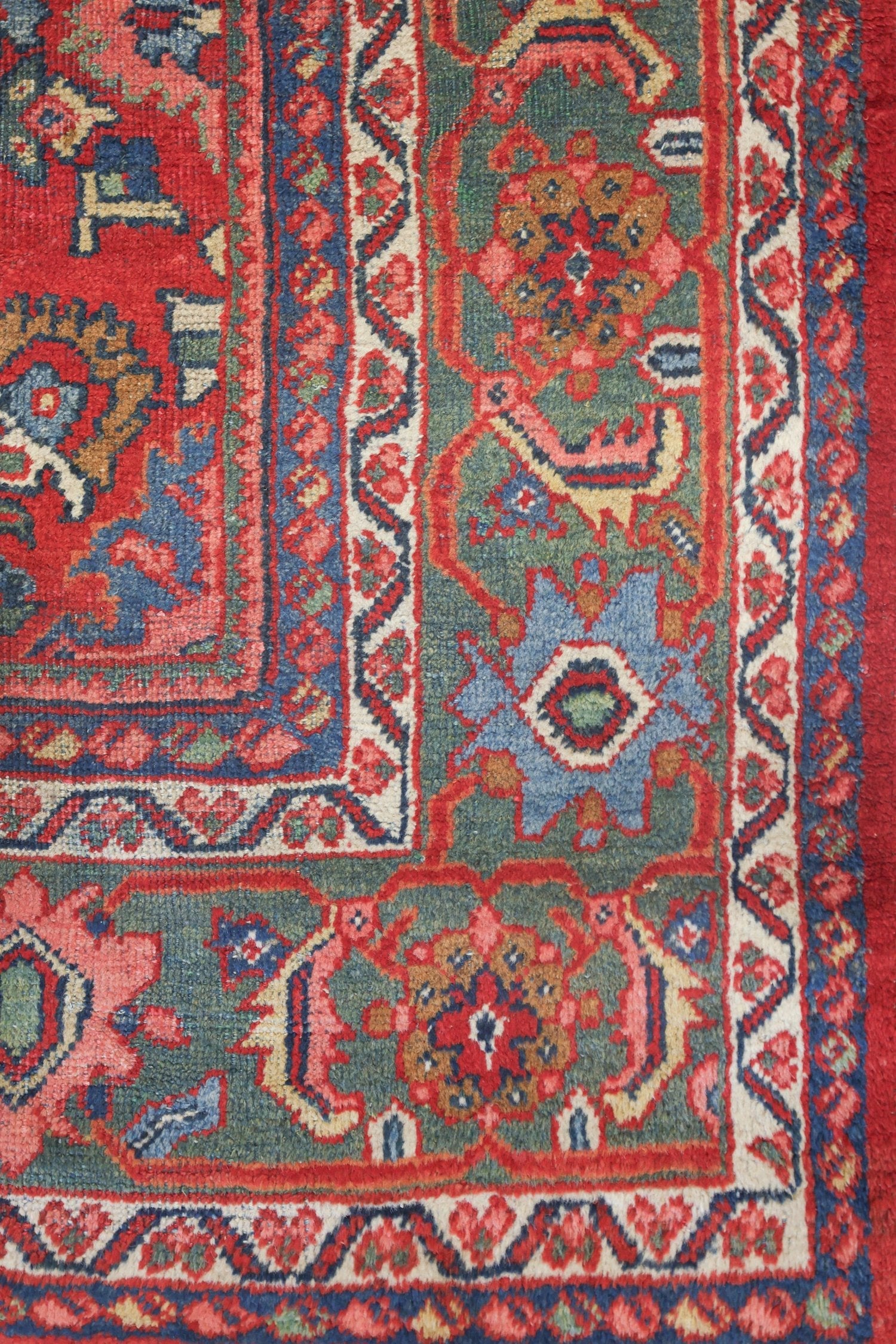 Vintage Mahal Handwoven Traditional Rug, J73972