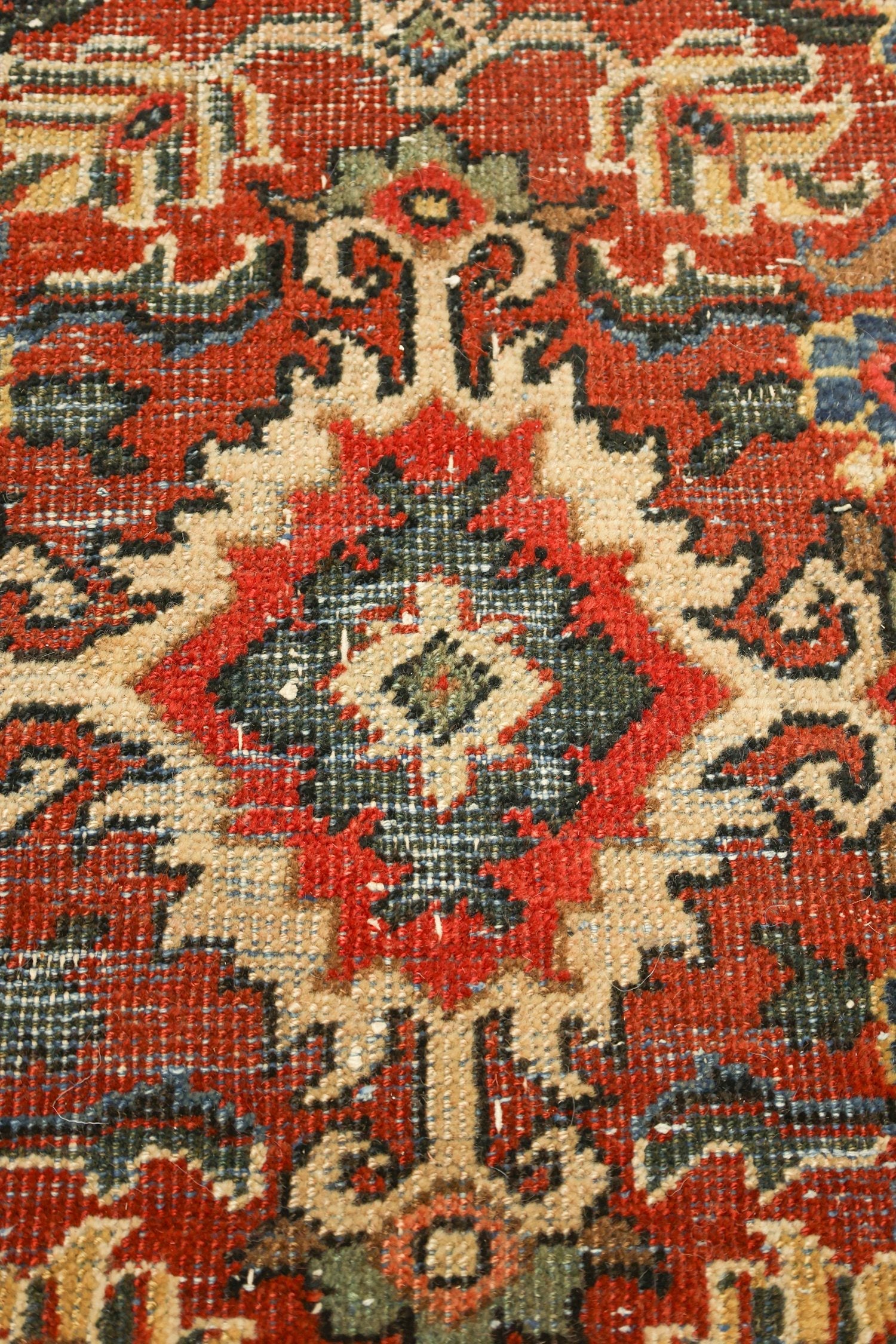 Vintage Mahal Handwoven Traditional Rug, J69504