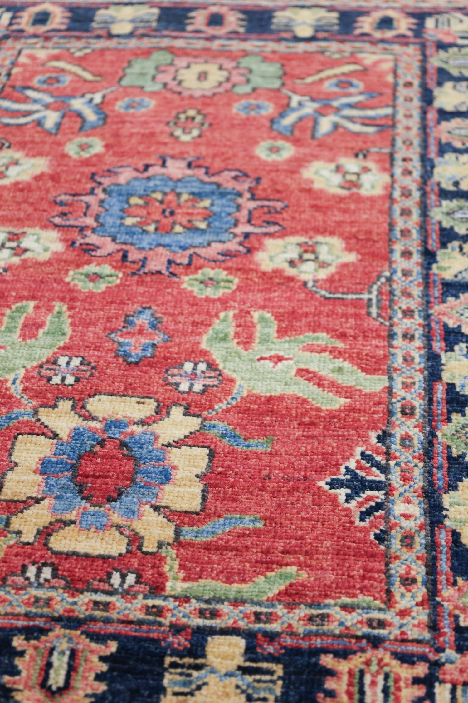 Mahal Handwoven Traditional Rug, J74712