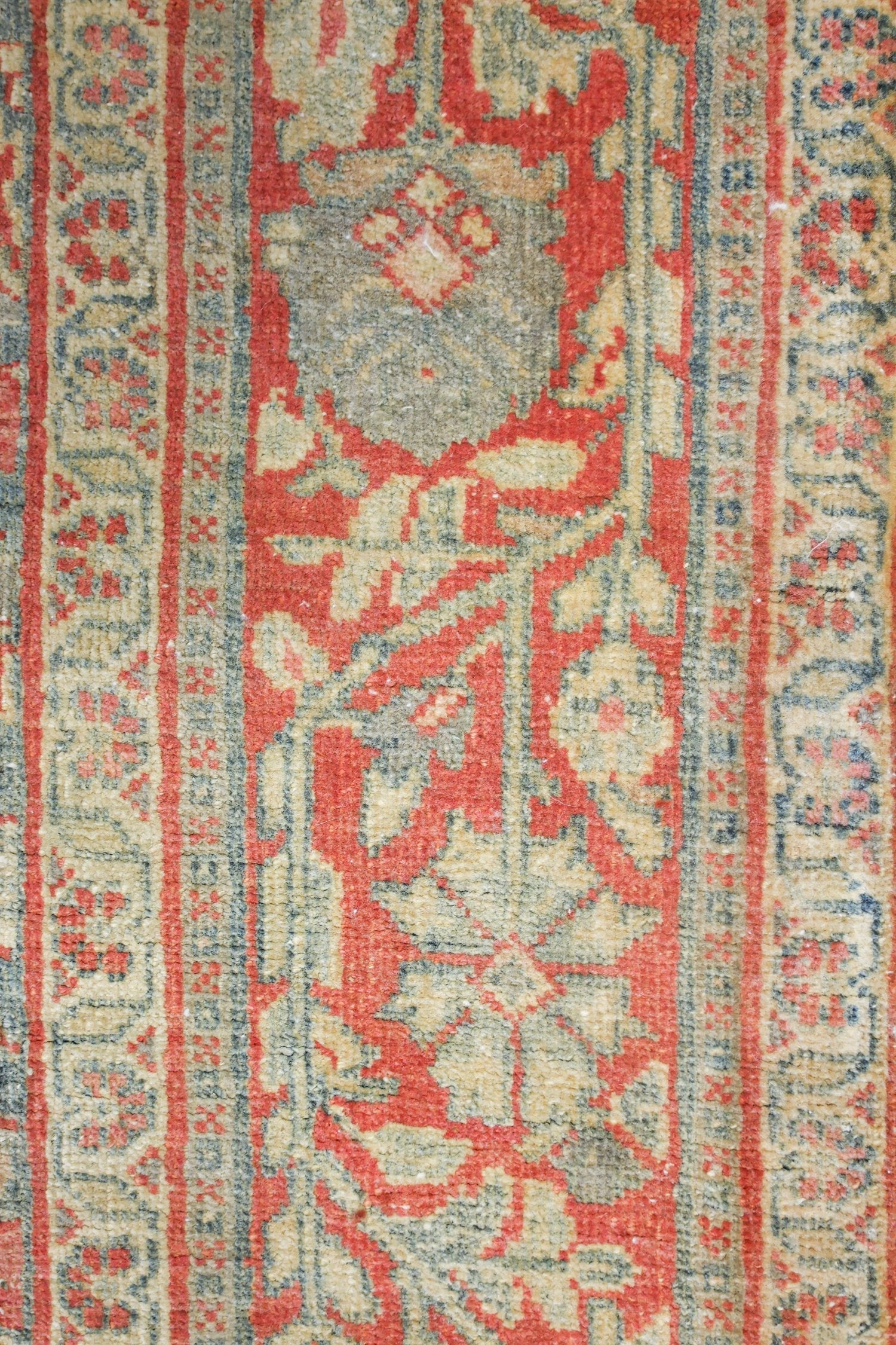 Vintage Meghan Sarouk Handwoven Traditional Rug, J73392