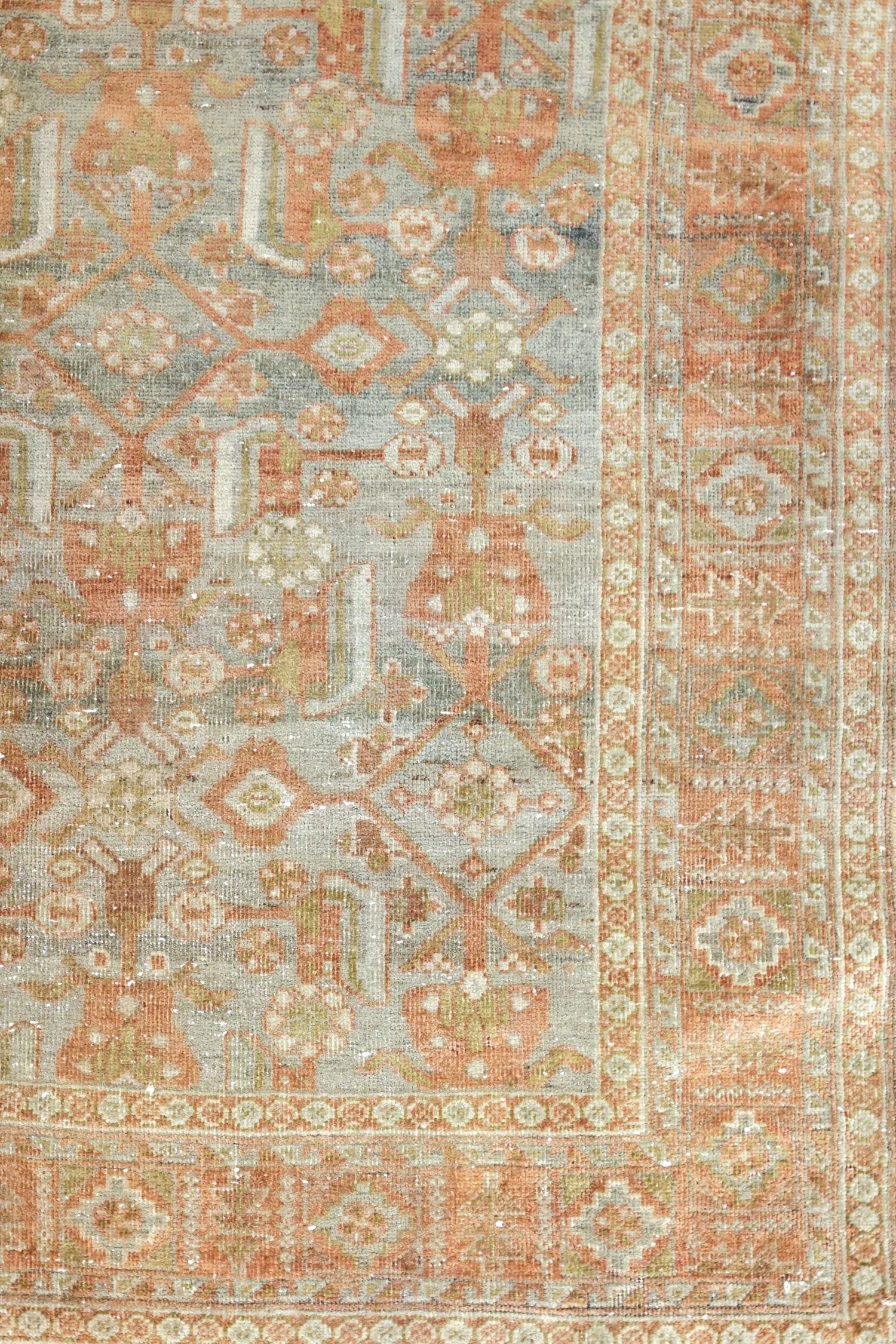 Vintage Meghan Sarouk Handwoven Traditional Rug, J75673