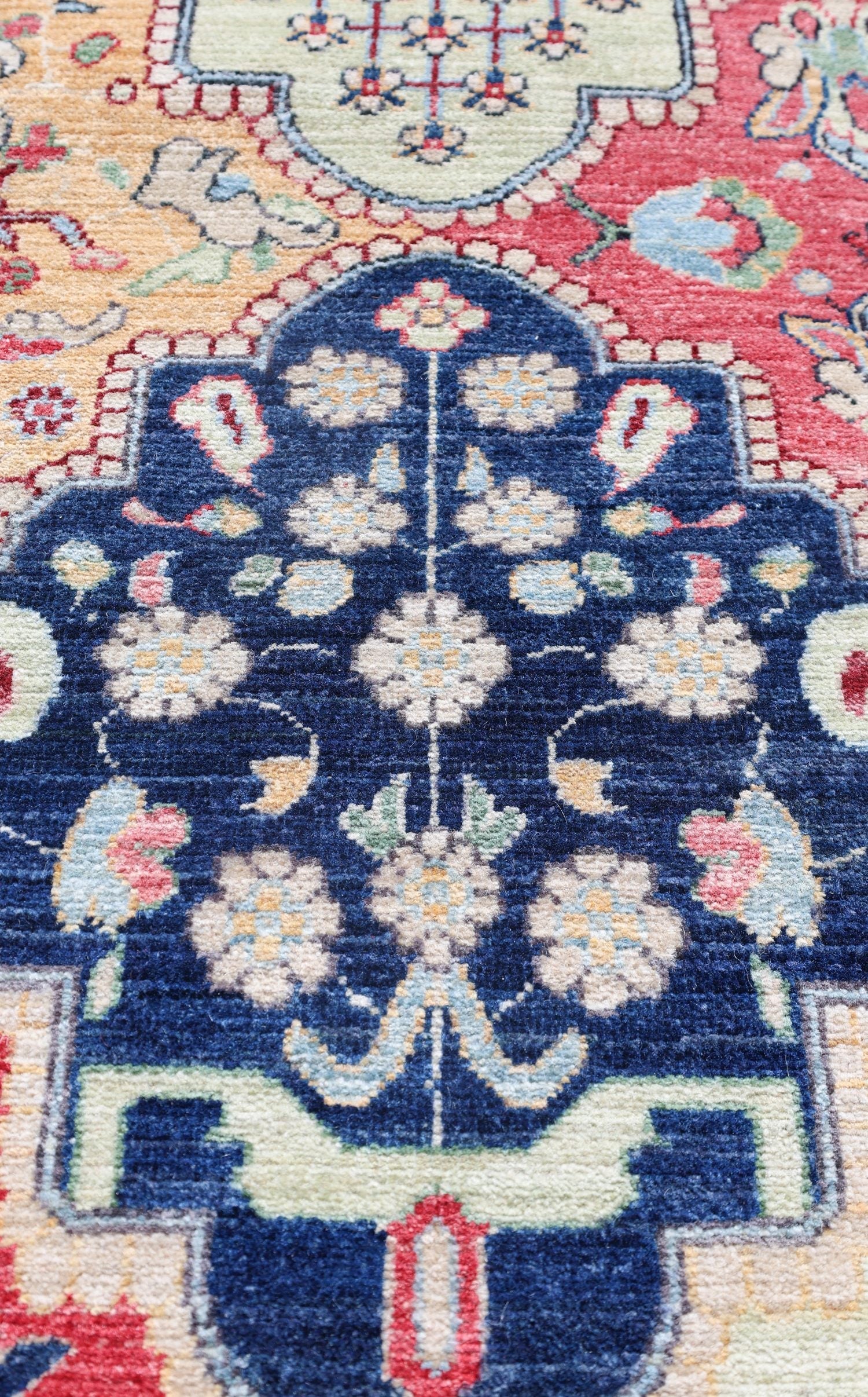 Mohtasham Handwoven Traditional Rug, J74829