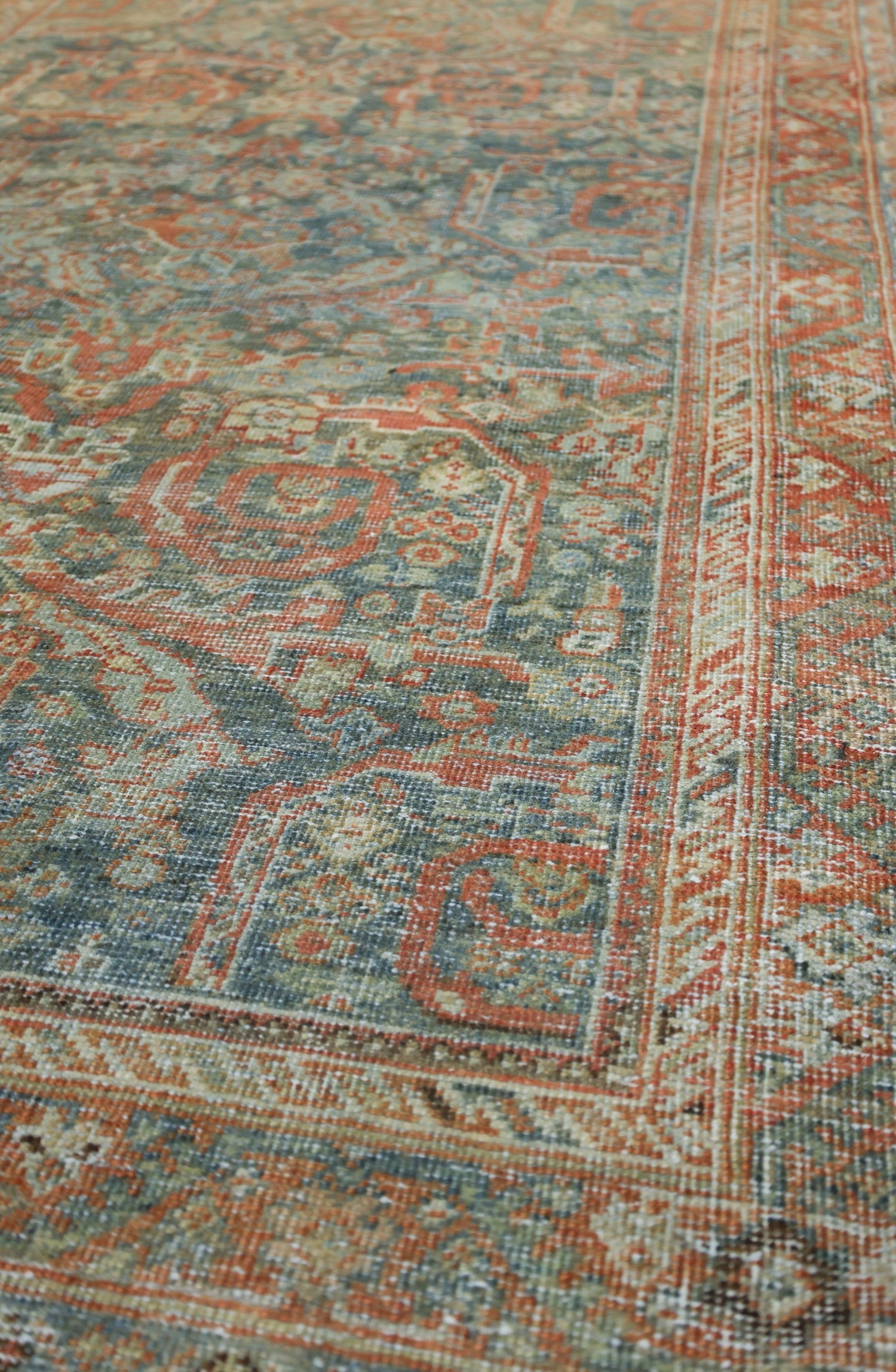 Vintage Mustafi Mahal Handwoven Traditional Rug, J72511