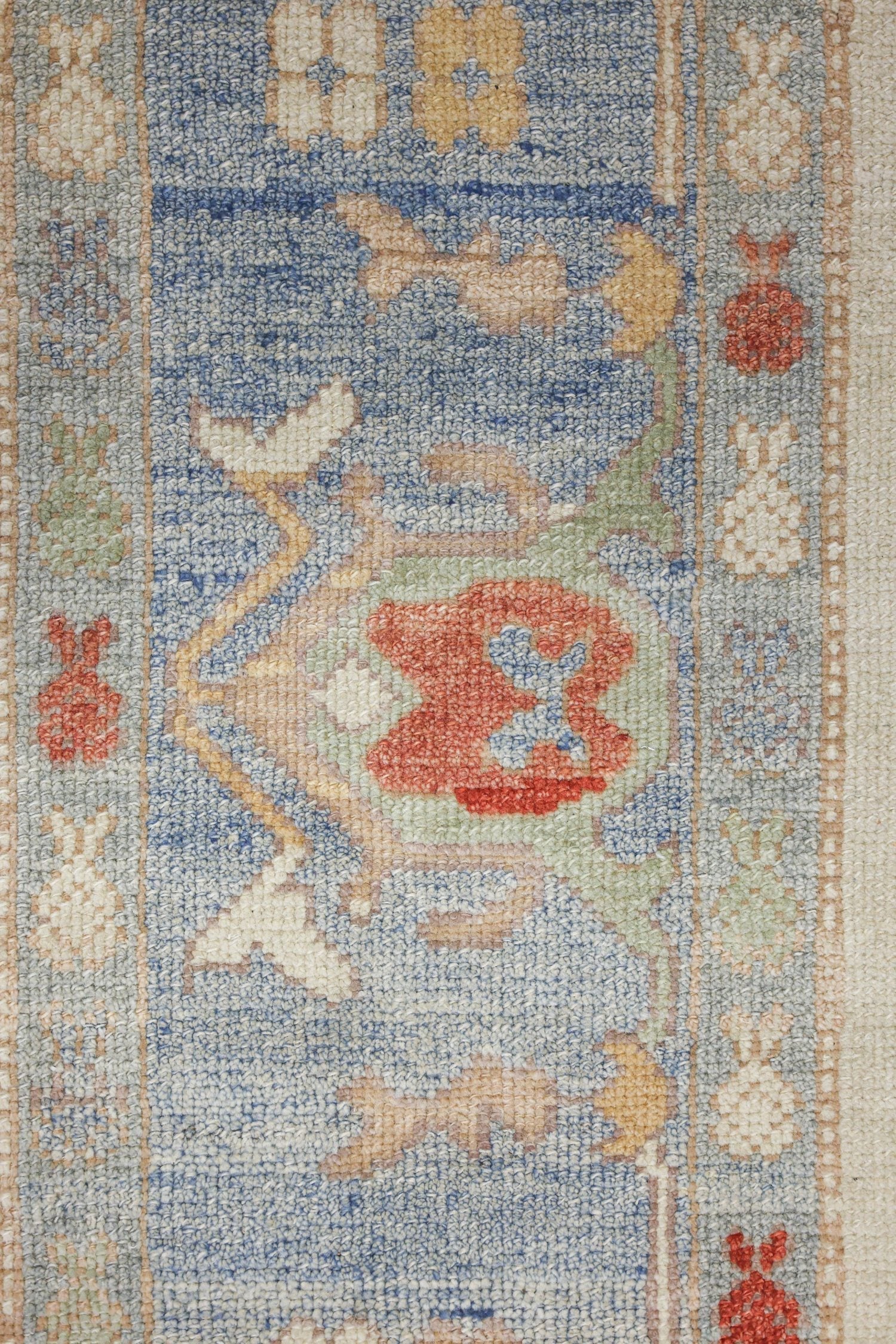 Oushak Traditional Rug, 79090