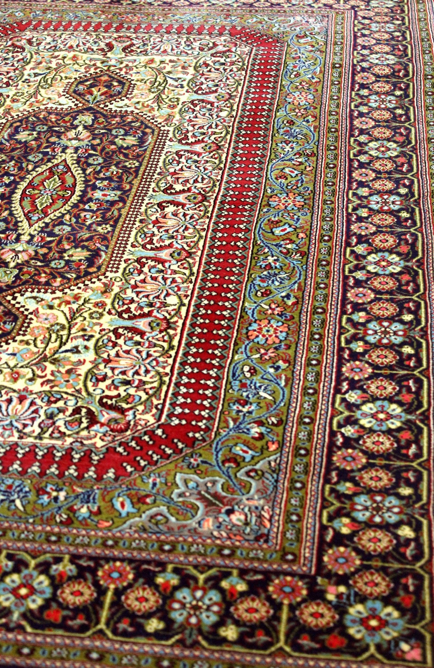 Vintage Qum Handwoven Traditional Rug, J69559