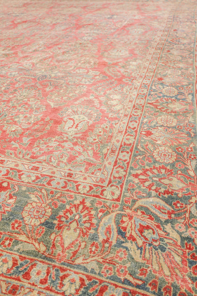 Vintage Sarouk Handwoven Traditional Rug, J73239