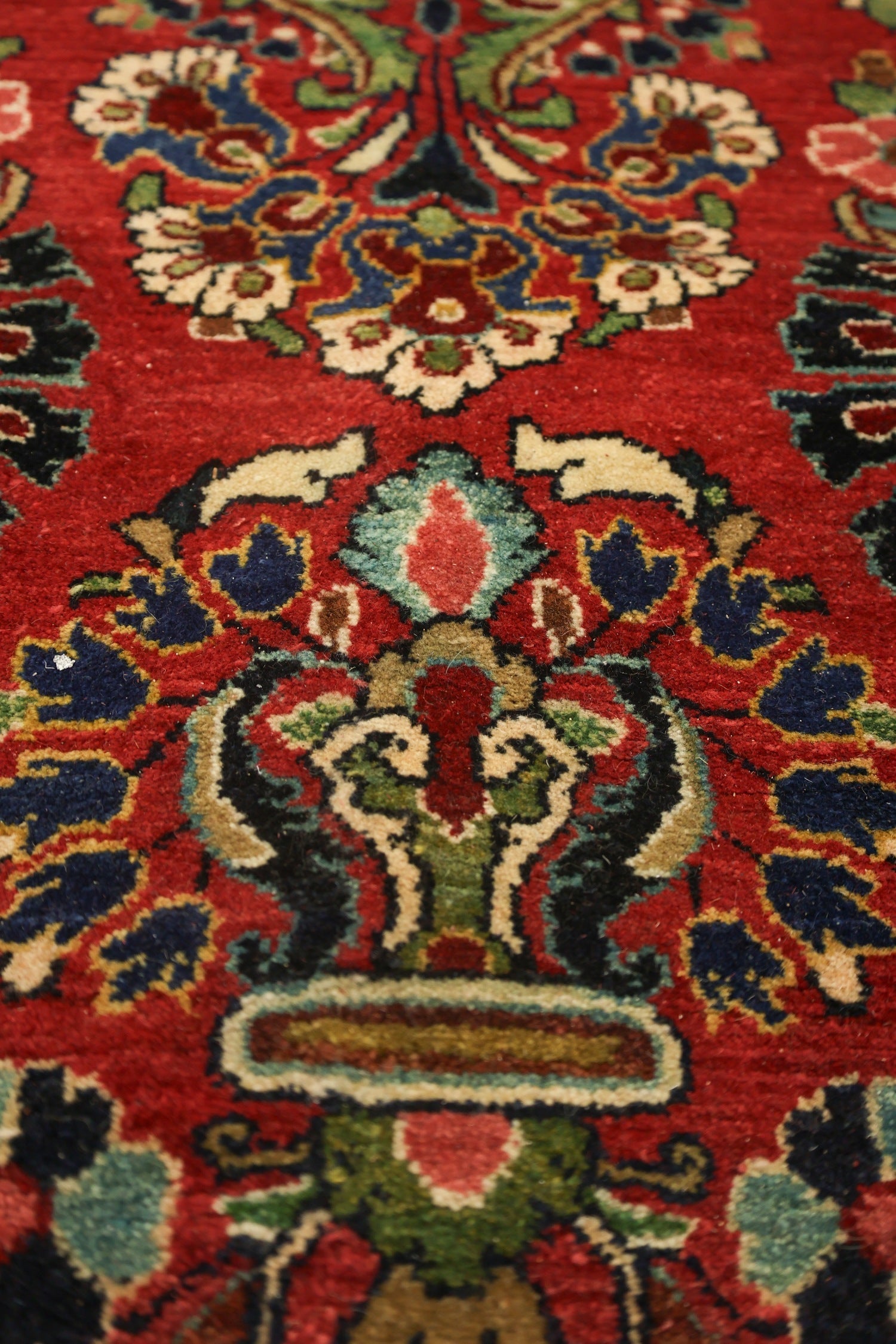 Antique Sarouk Handwoven Traditional Rug, JF8707