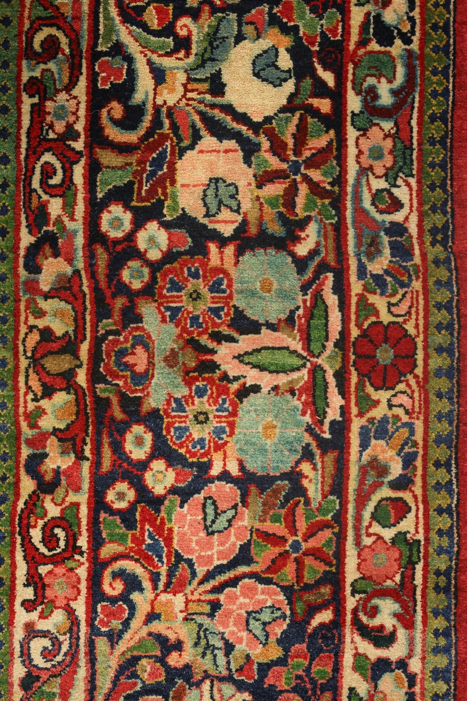 Antique Sarouk Handwoven Traditional Rug, JF8707