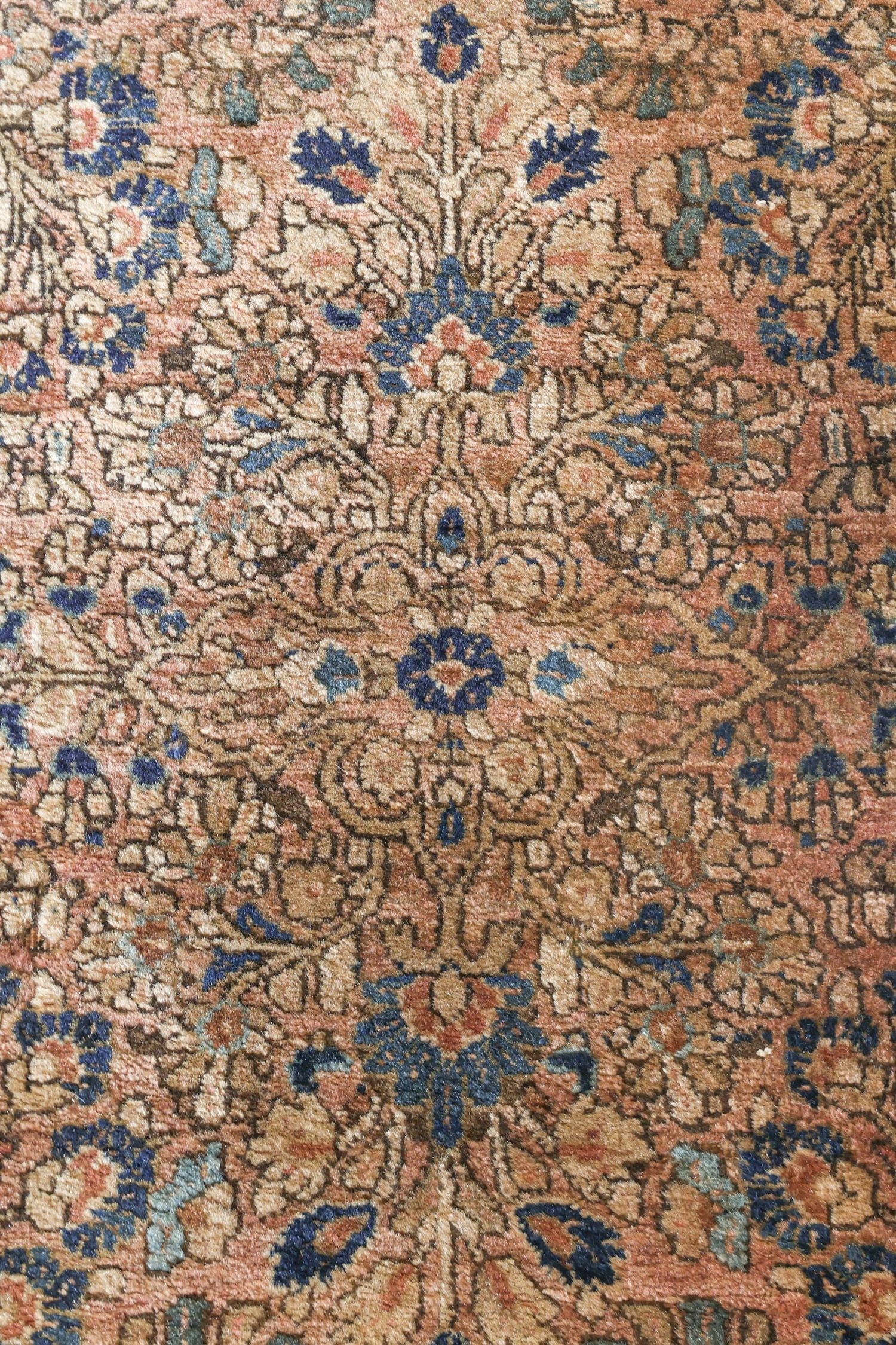 Antique Sarouk Handwoven Traditional Rug, J72129