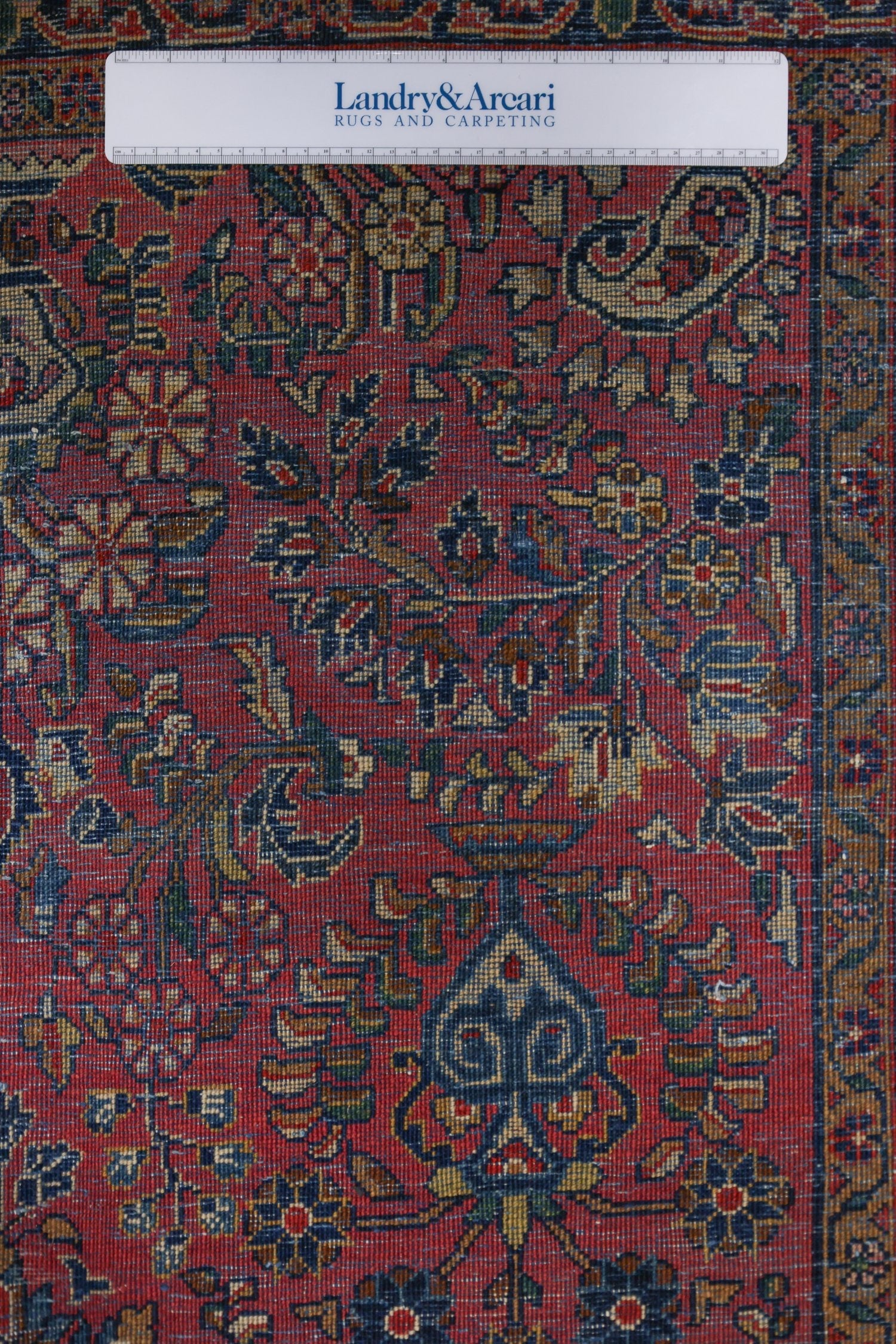 Antique Sarouk Handwoven Traditional Rug, J72136