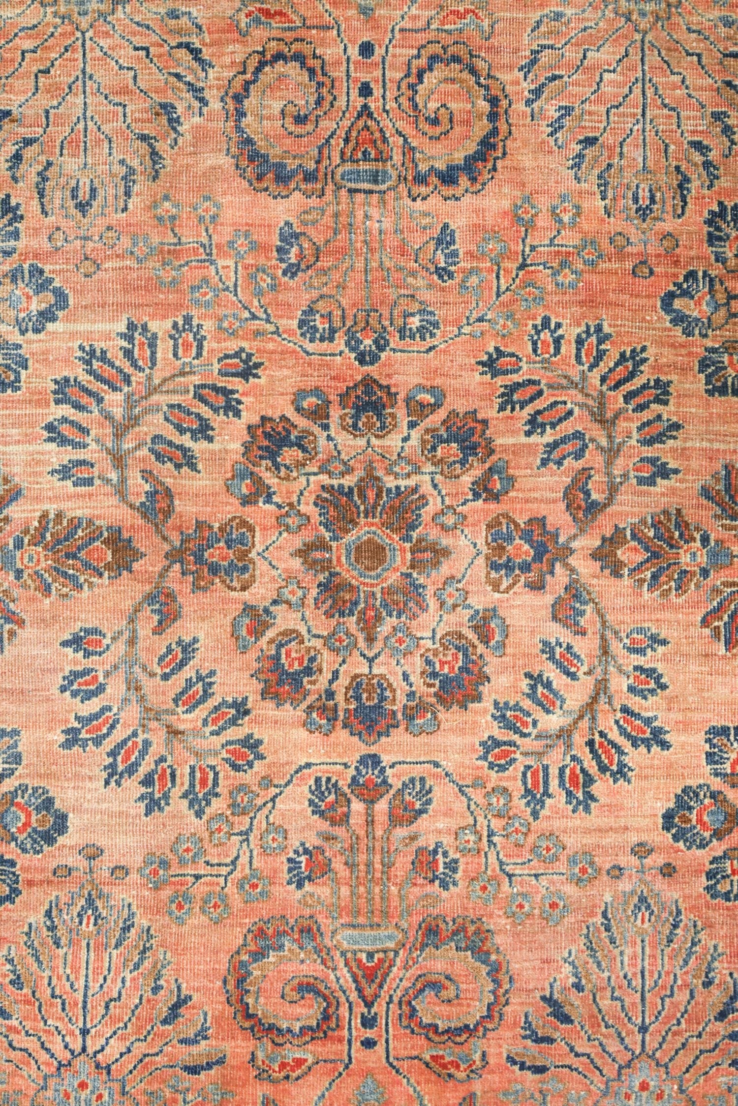 Vintage Sarouk Handwoven Traditional Rug, J73308