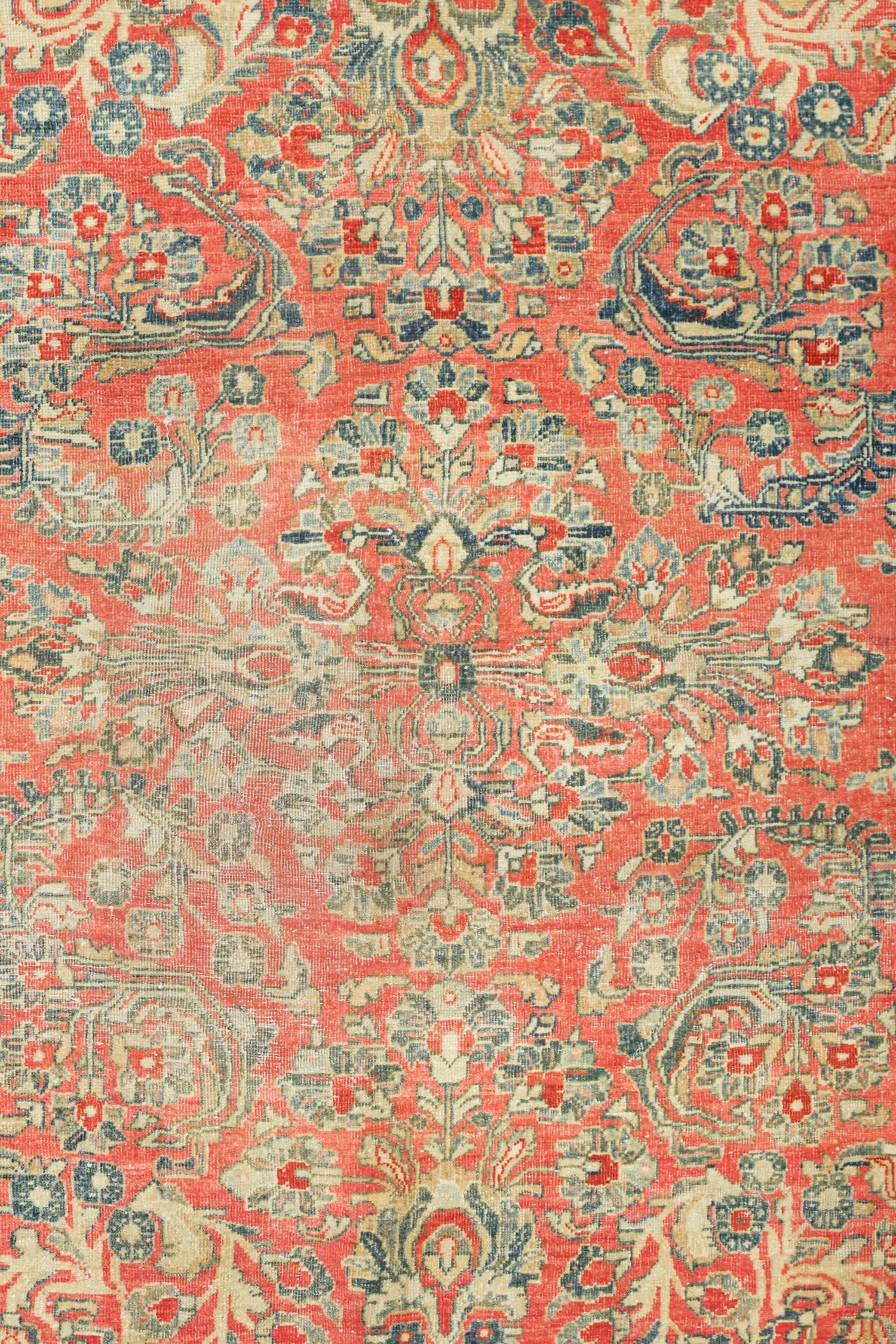 Vintage Sarouk Handwoven Traditional Rug, J73312