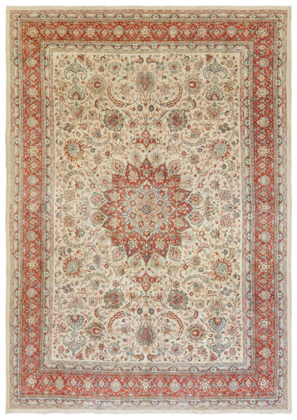 Vintage Sarouk Handwoven Traditional Rug